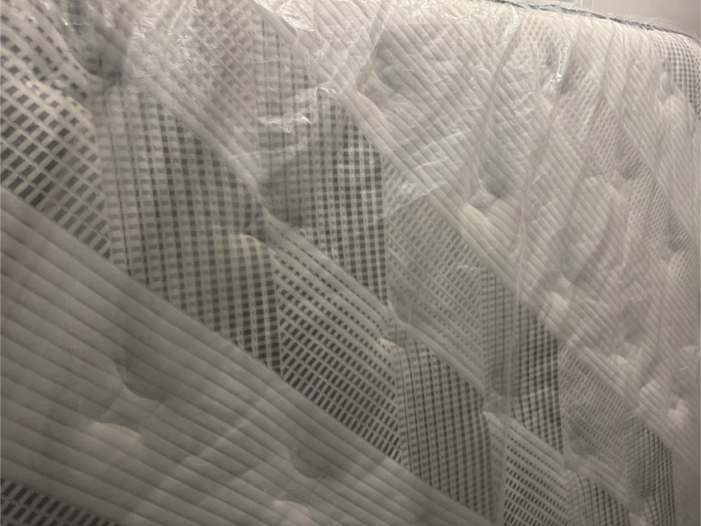 Sealy Comfort Hybrid Mattress - photo 2