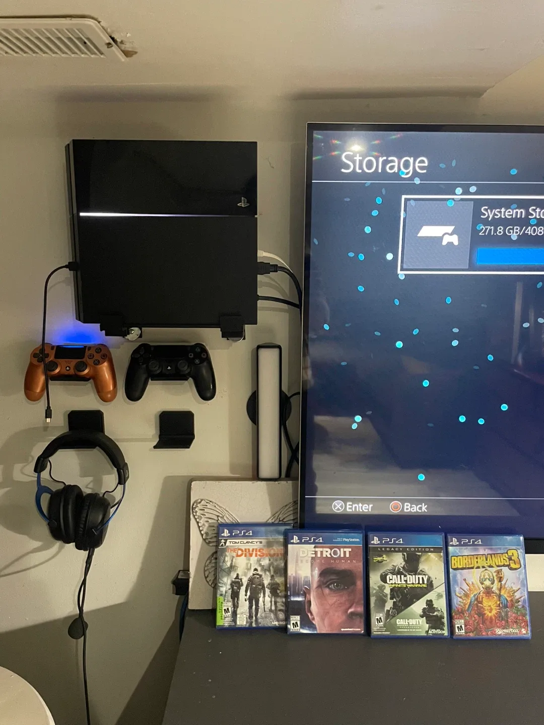 PlayStation 4 (PS4) with Games and Accessories