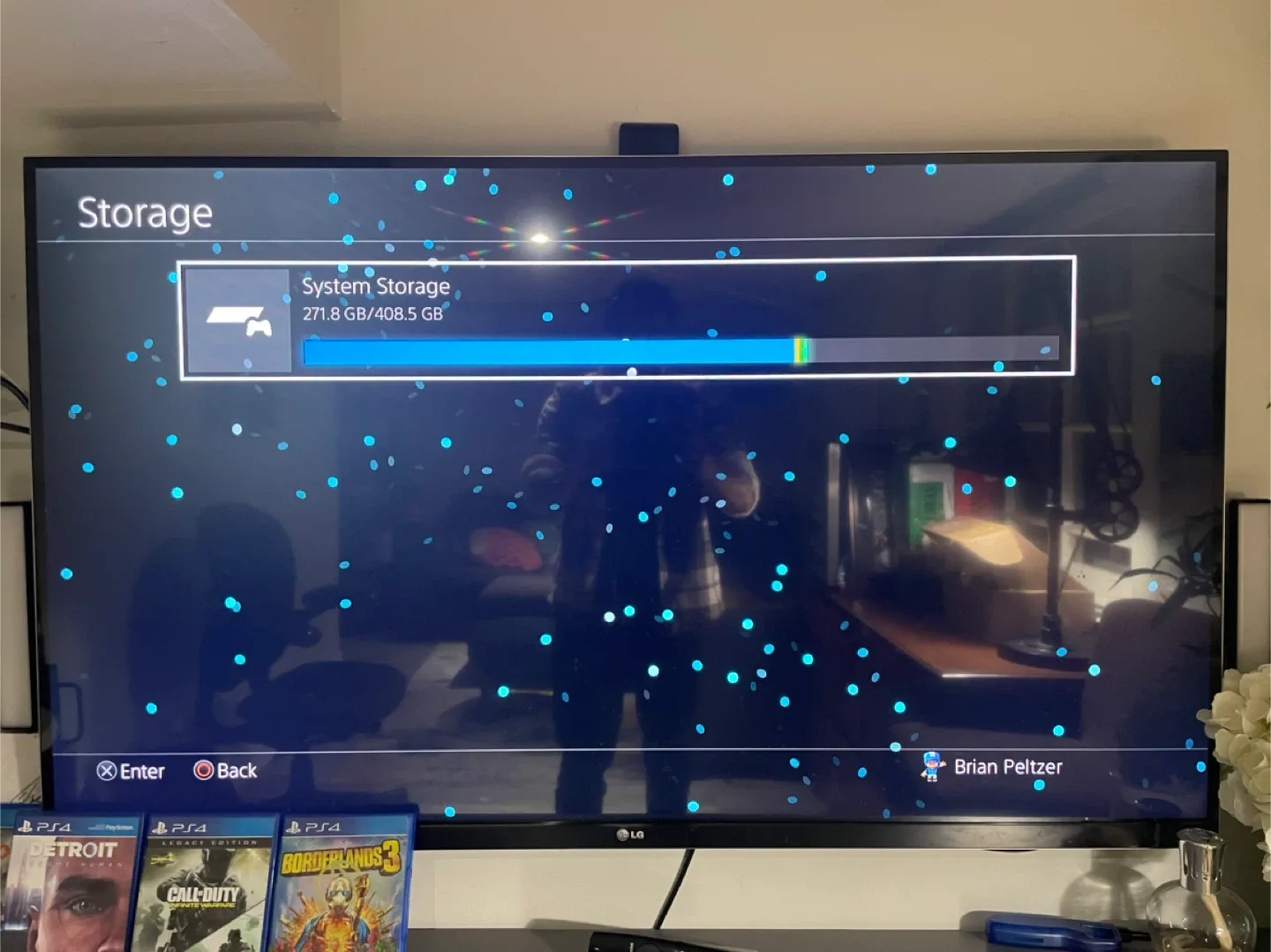 PlayStation 4 (PS4) with Games and Accessories image indicator(4)