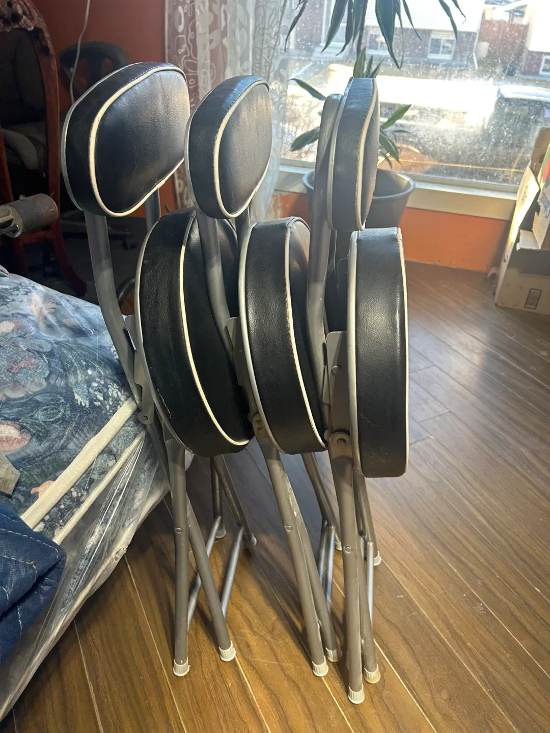 Set of 3 Folding Stools with Backrest image indicator(4)