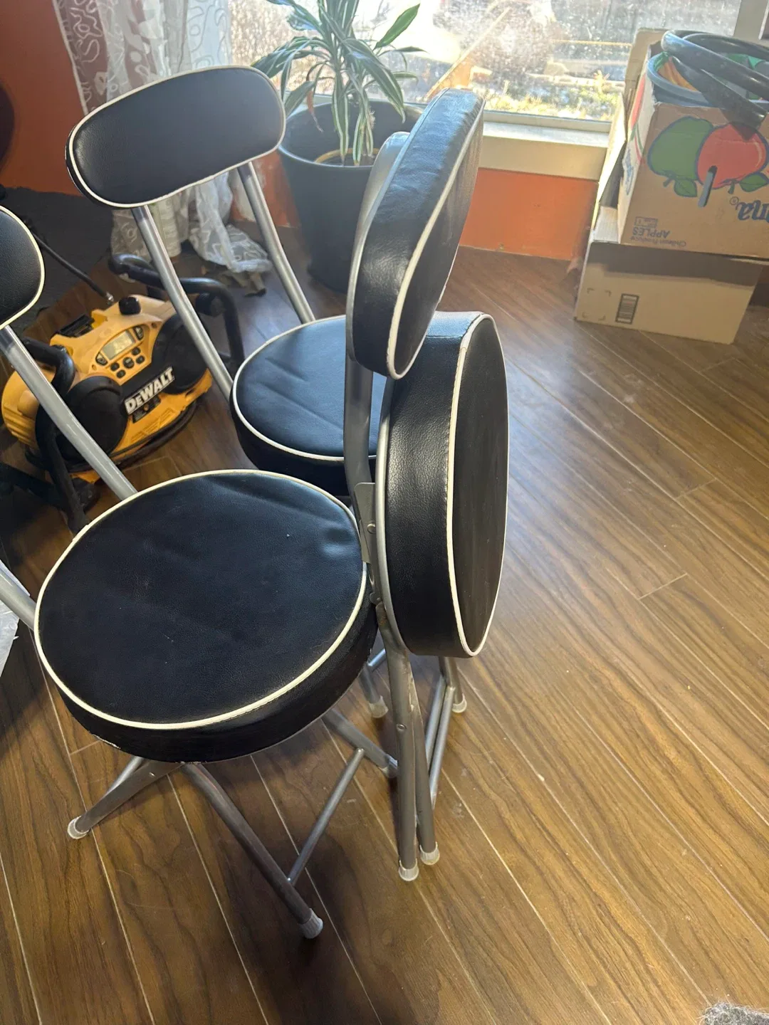 Set of 3 Folding Stools with Backrest image indicator(3)