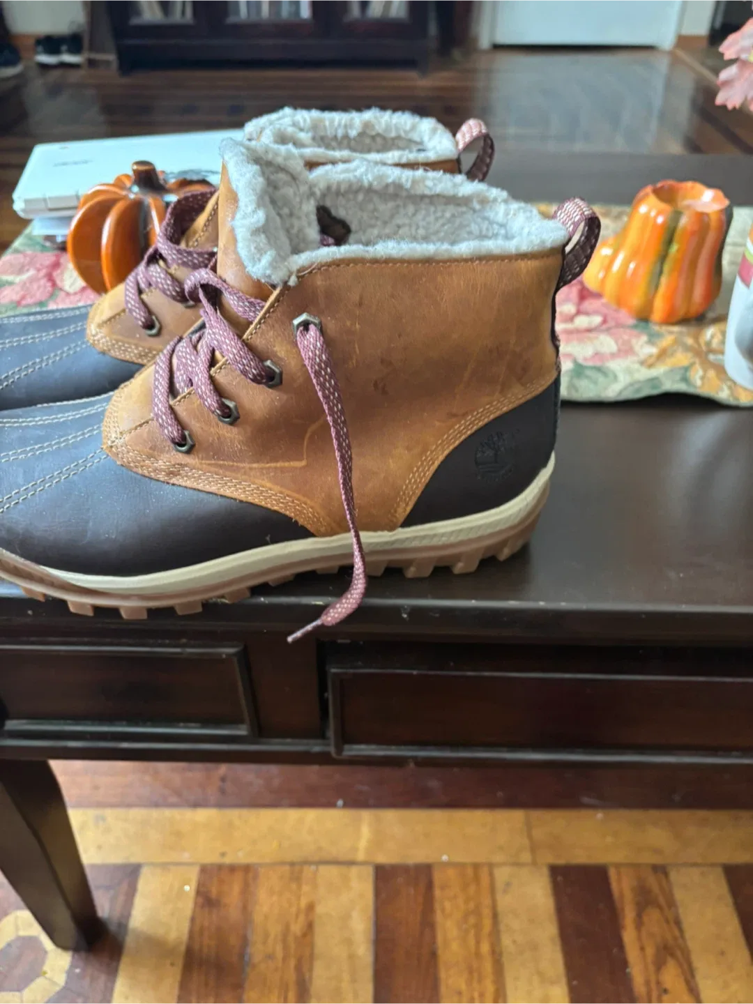 Timberland Duck Boots woman’s snow boots size 10 winter image indicator(5)