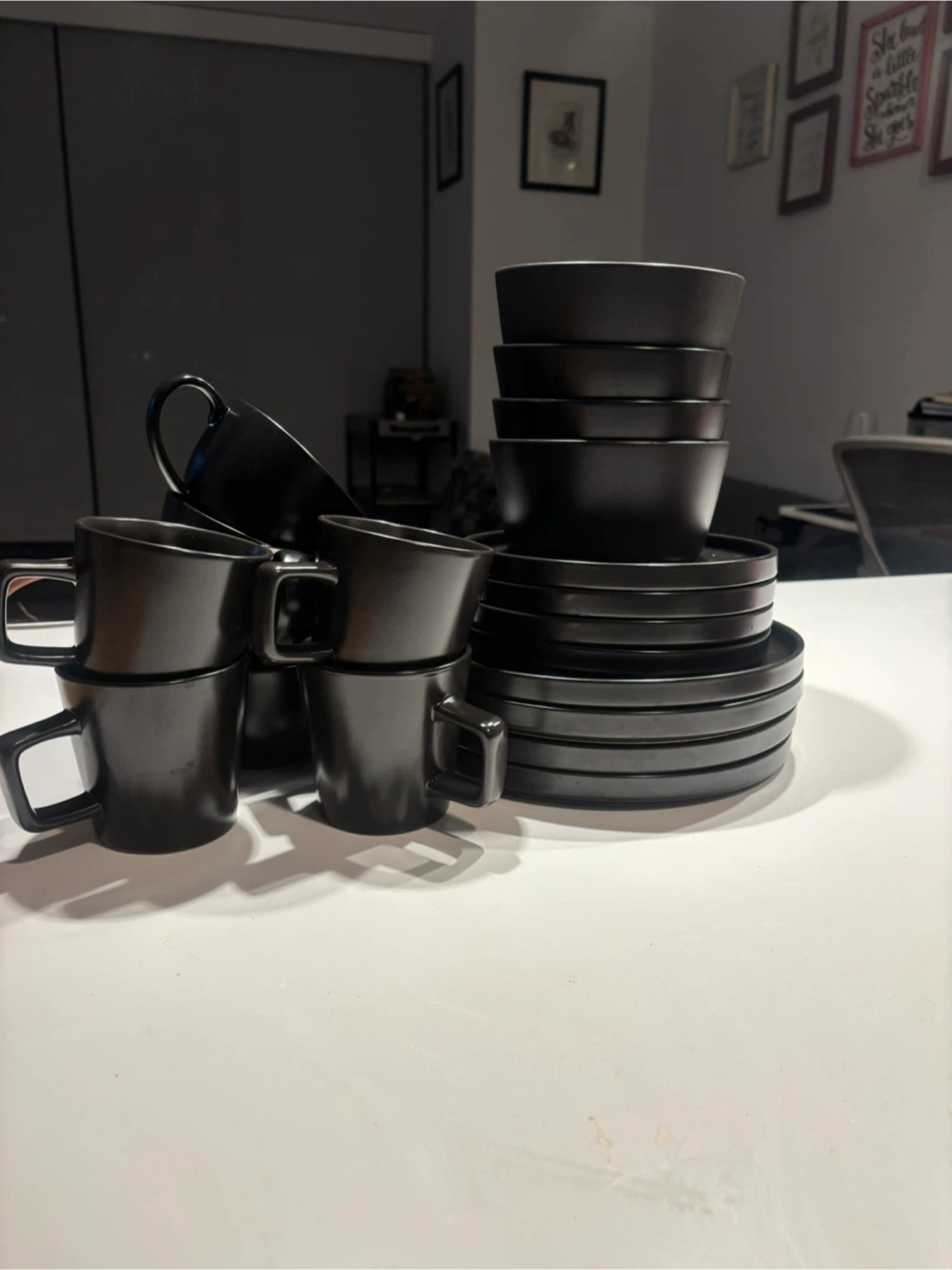 Black Dinnerware Set (Plates & Bowls) - photo 2