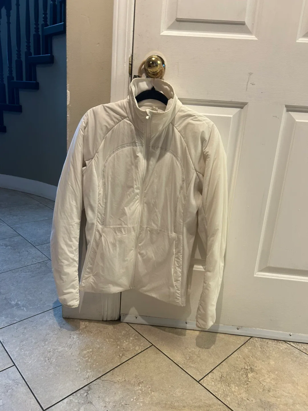 Lululemon Run for Cold Jacket image indicator(8)