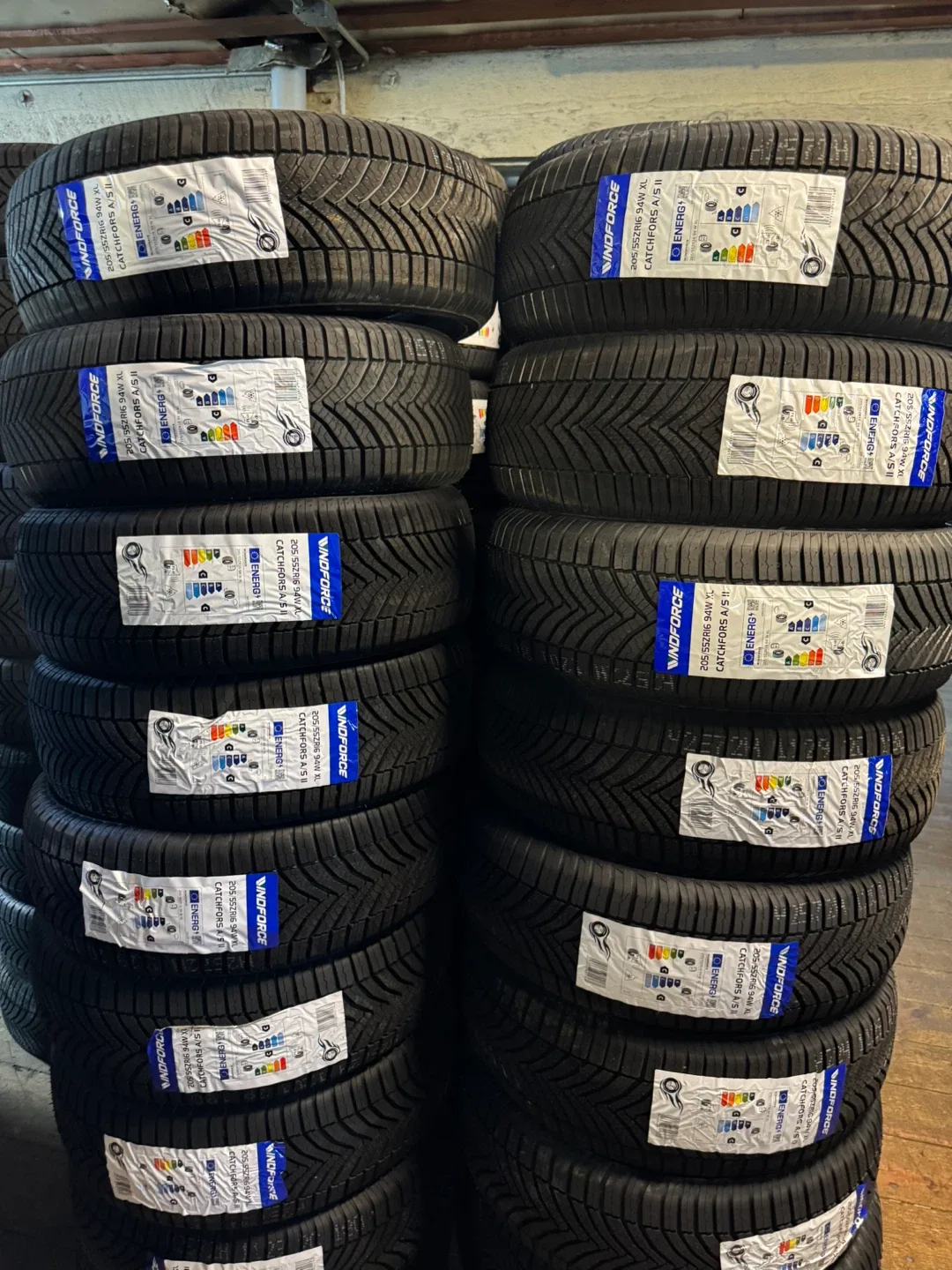 Tracmax All Season Tires 235/40ZR19 96Y XL image indicator(6)