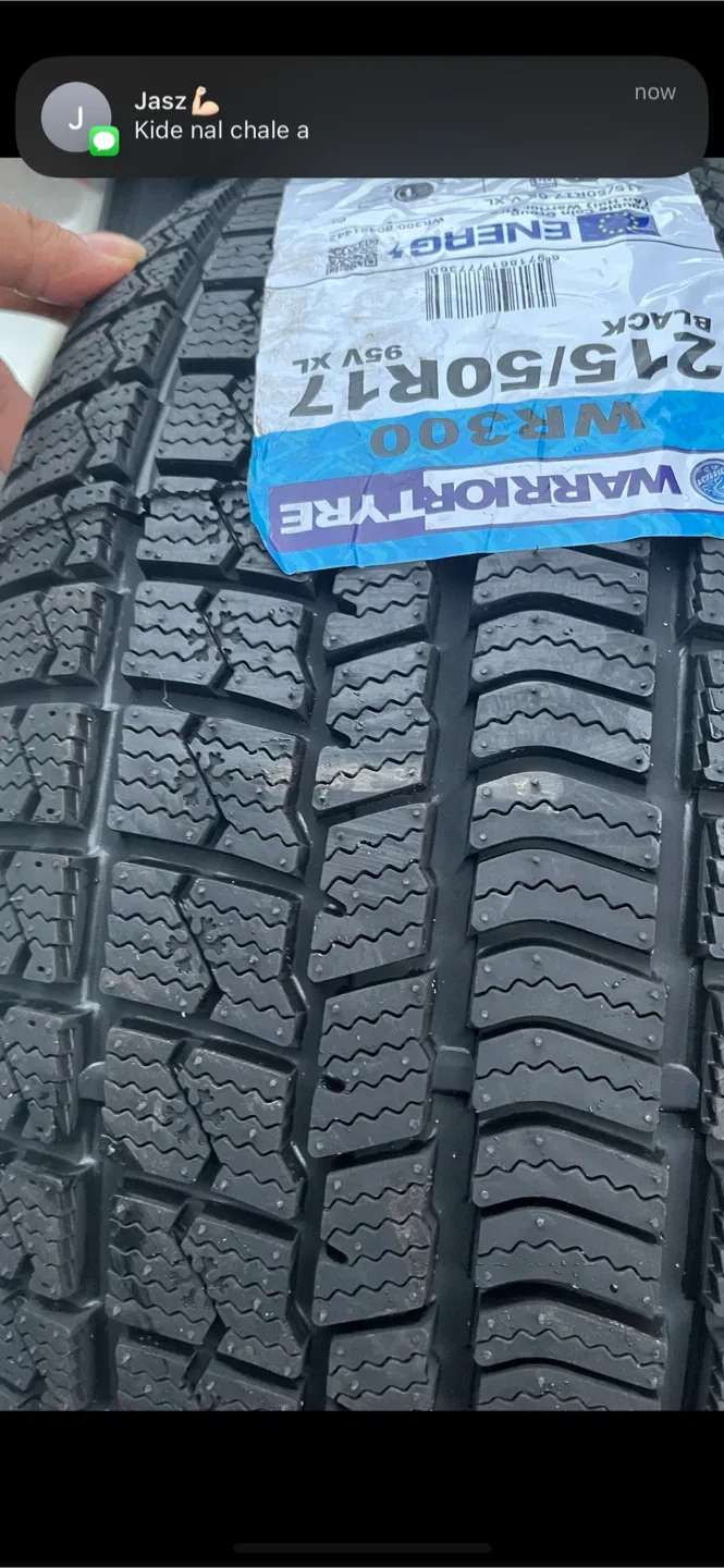 Tracmax All Season Tires 235/40ZR19 96Y XL image indicator(10)