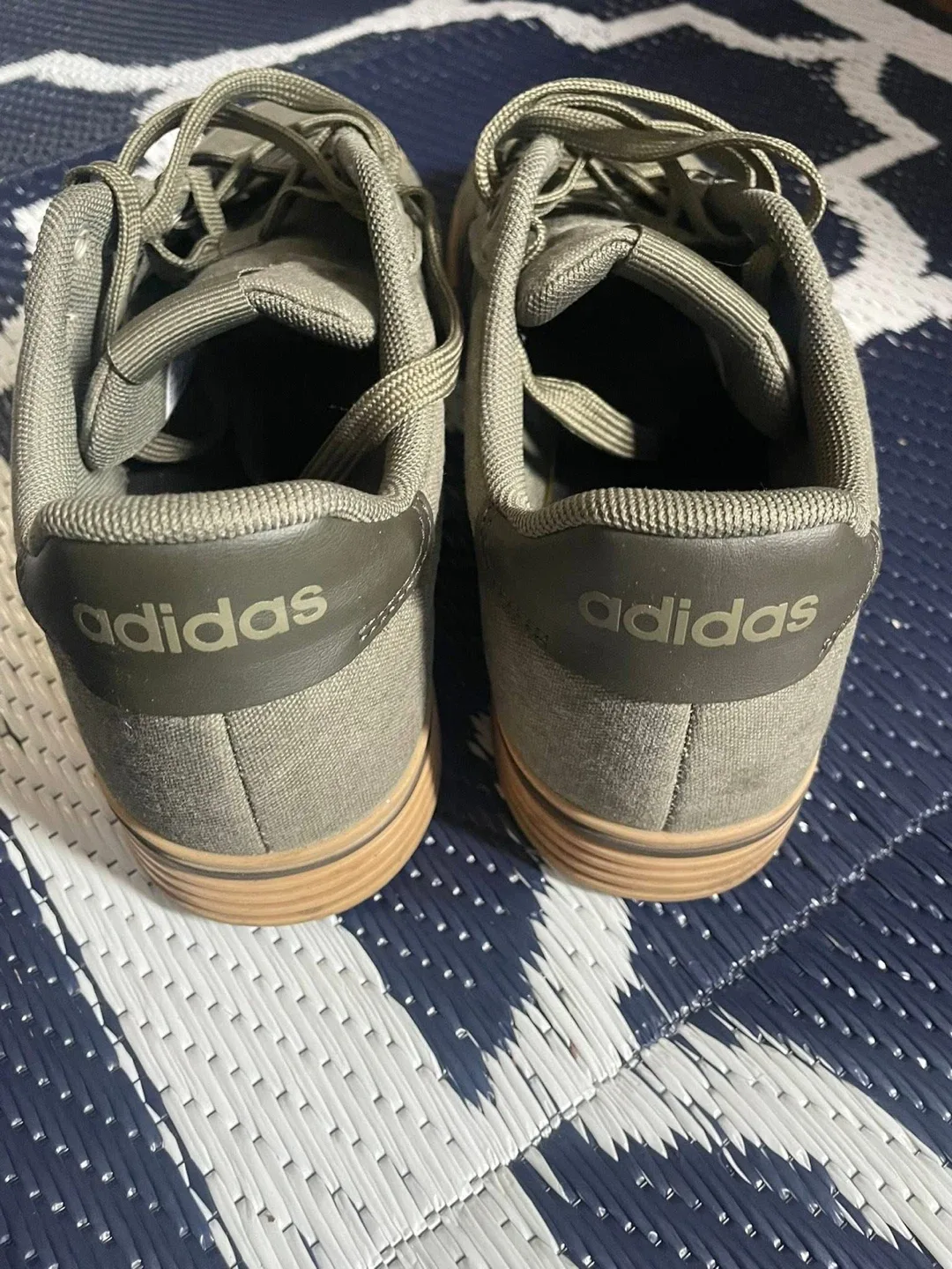 Men’s Adidas green talla 9 image indicator(4)