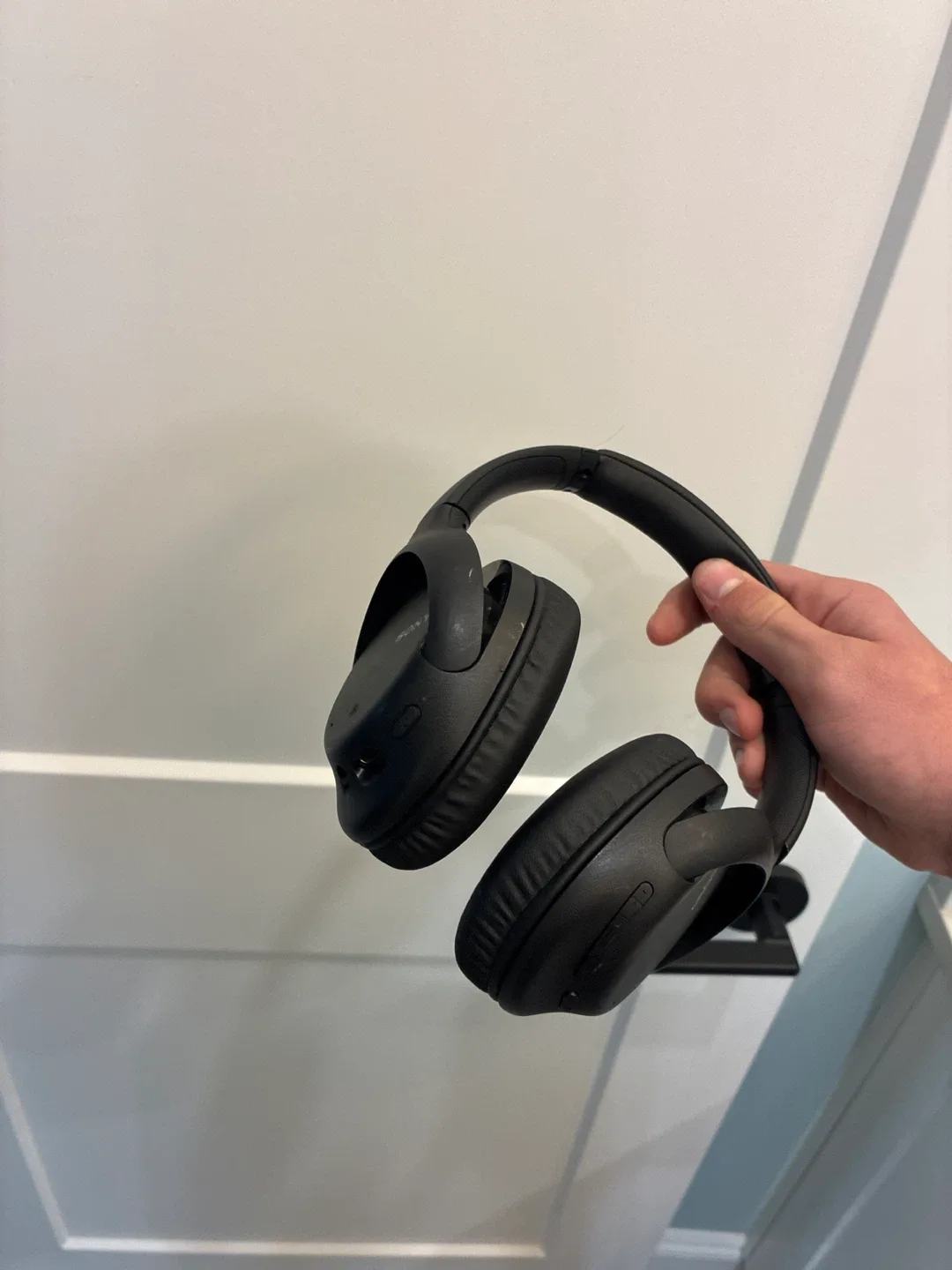 Sony WH-CH720N Wireless Noise Cancelling Headphones - Black image indicator(2)