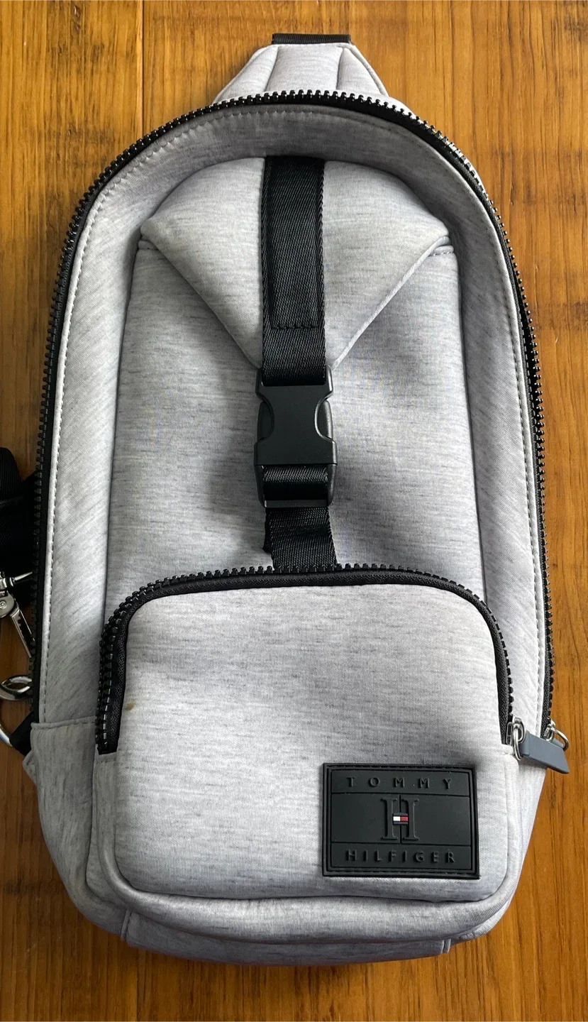 Tommy Hilfiger Sling Bag - Grey