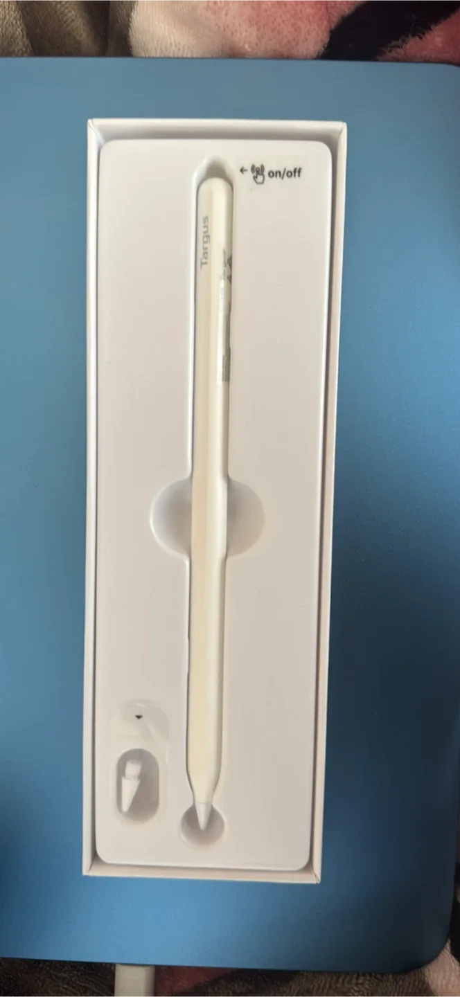 Targus Wireless Charging Active Stylus for iPad - New image indicator(2)