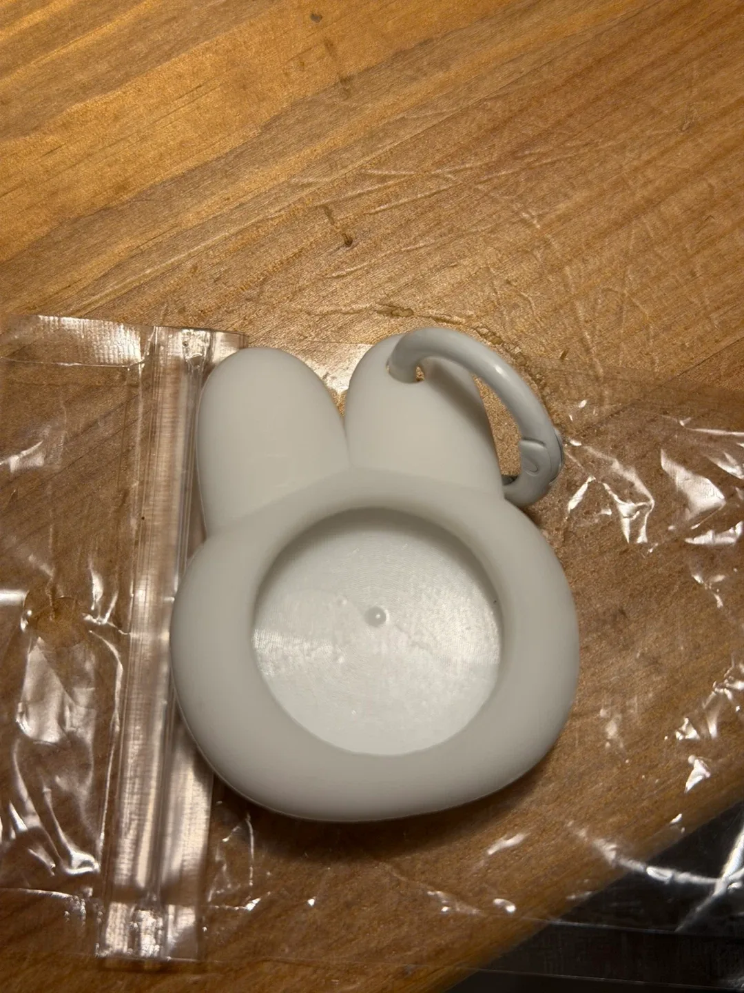 Miffy/ M&M air tag case image indicator(2)