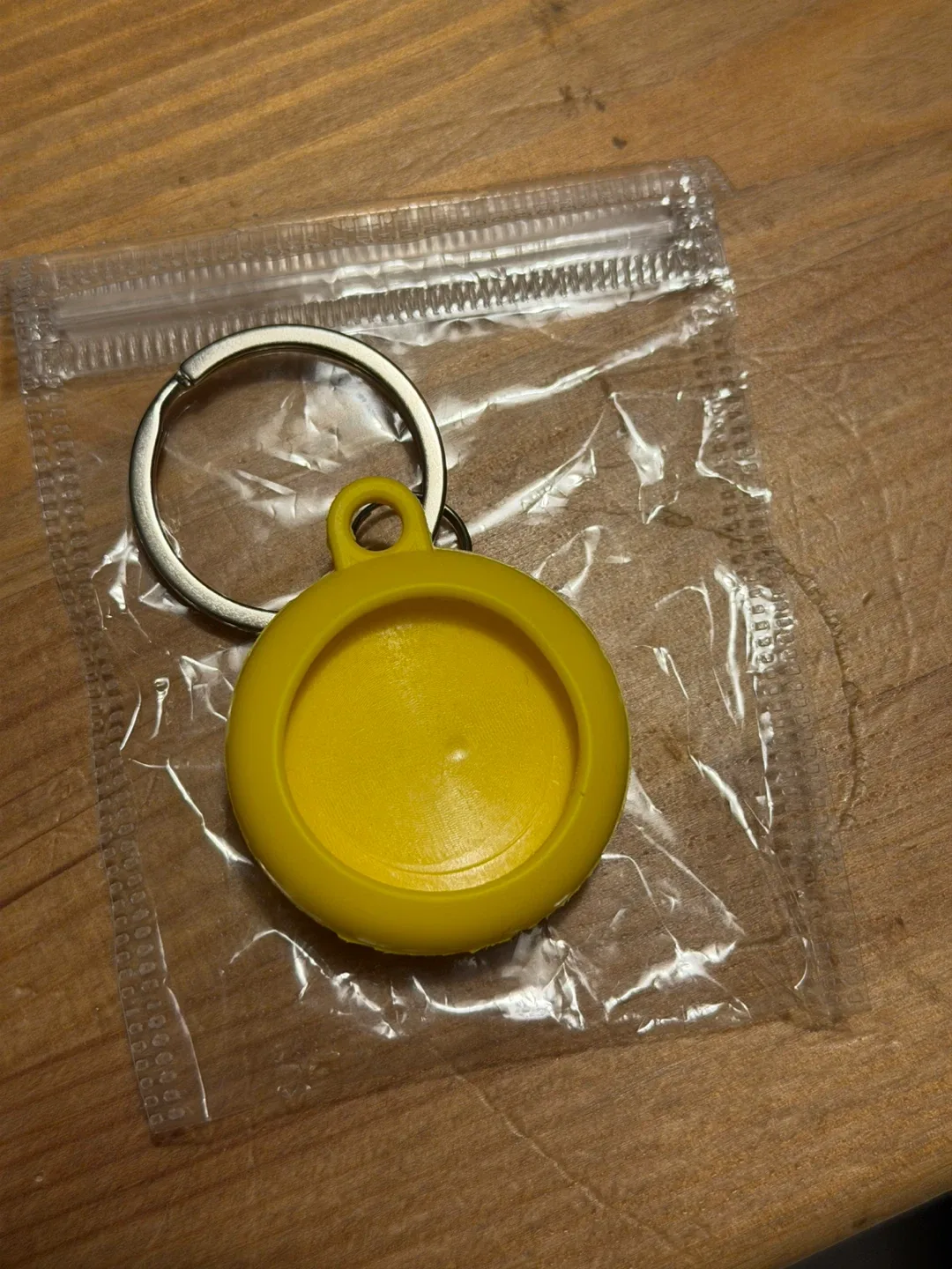 Miffy/ M&M air tag case image indicator(4)
