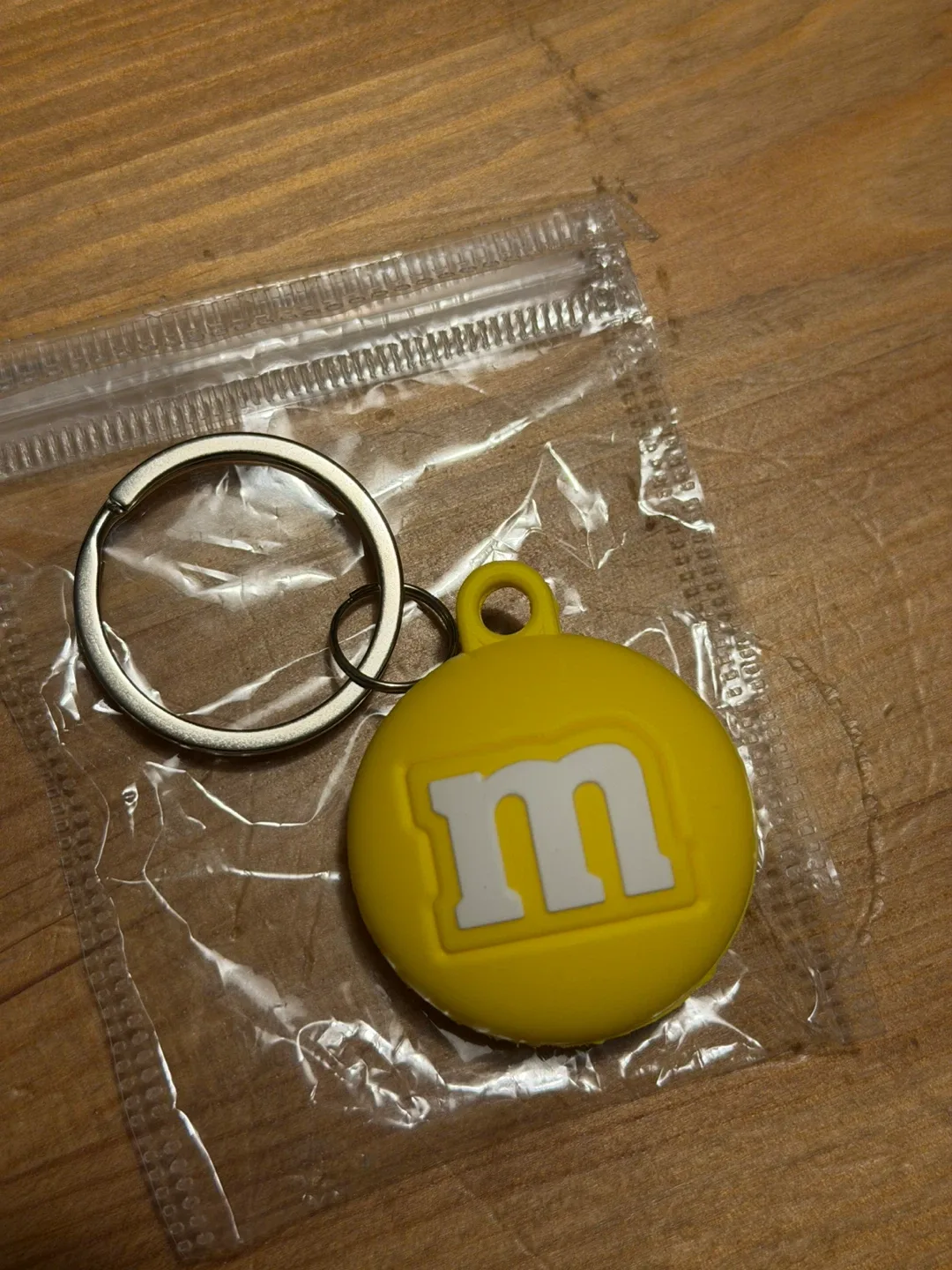 Miffy/ M&M air tag case image indicator(3)