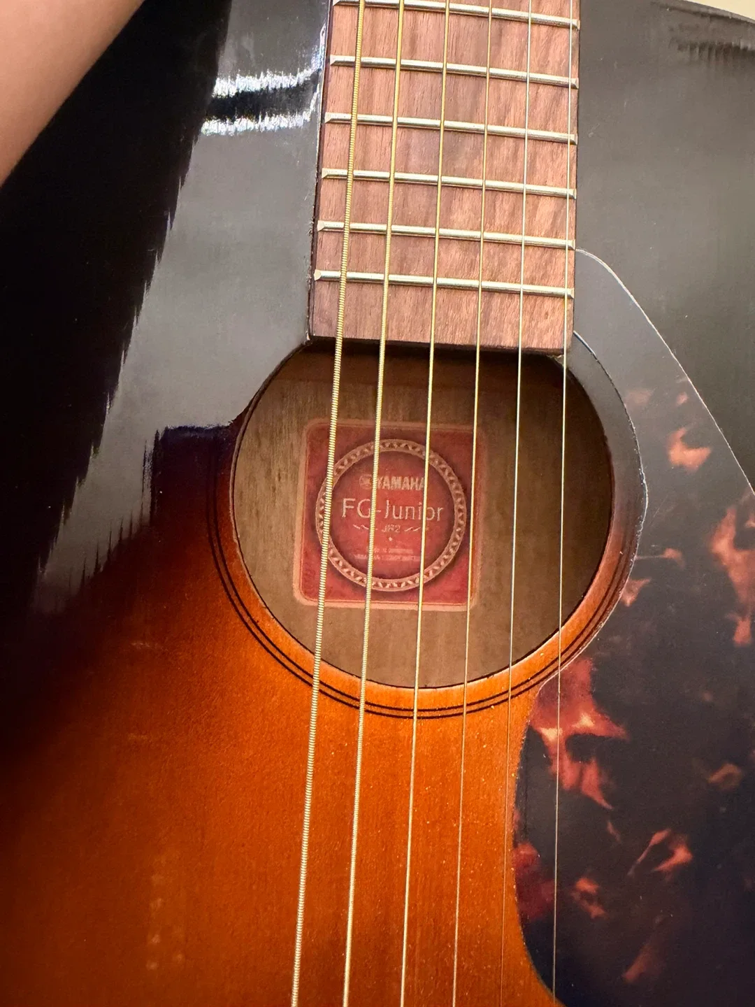 Yamaha FG Junior Acoustic Guitar w/ Gig Bag image indicator(3)