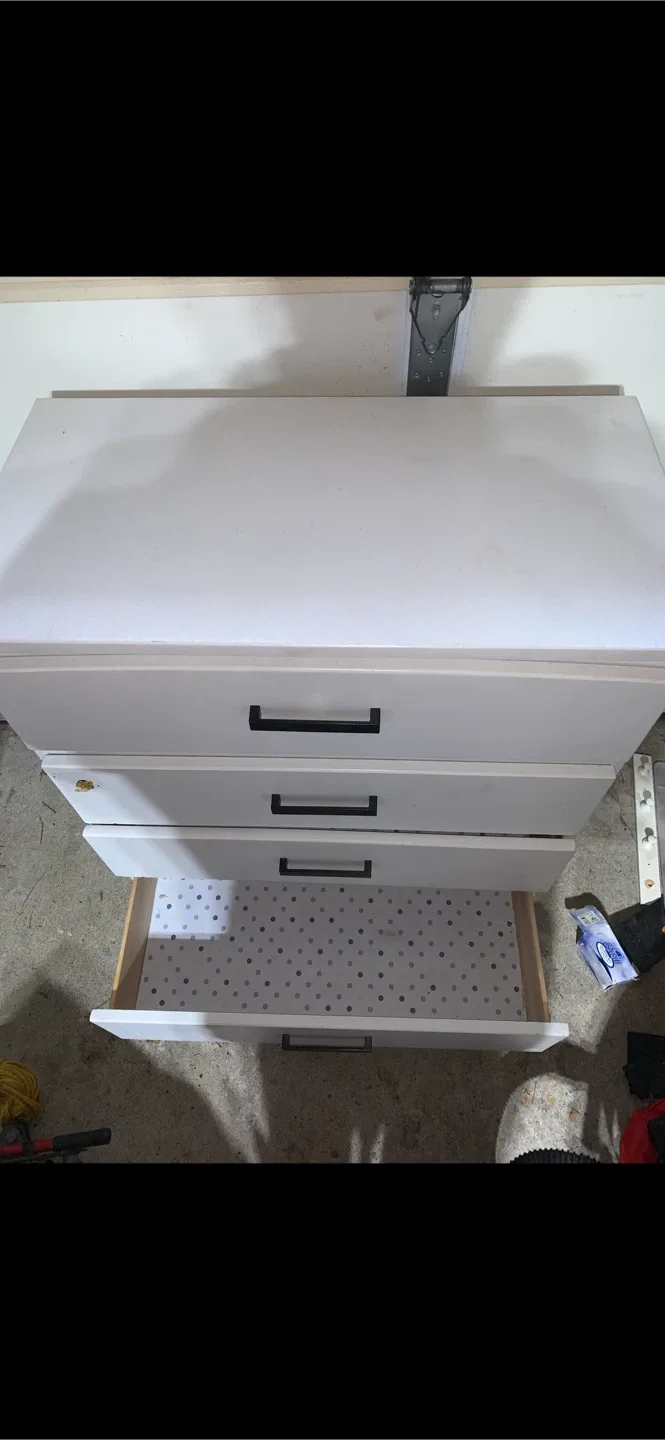 White 4-Drawer Dresser image indicator(5)