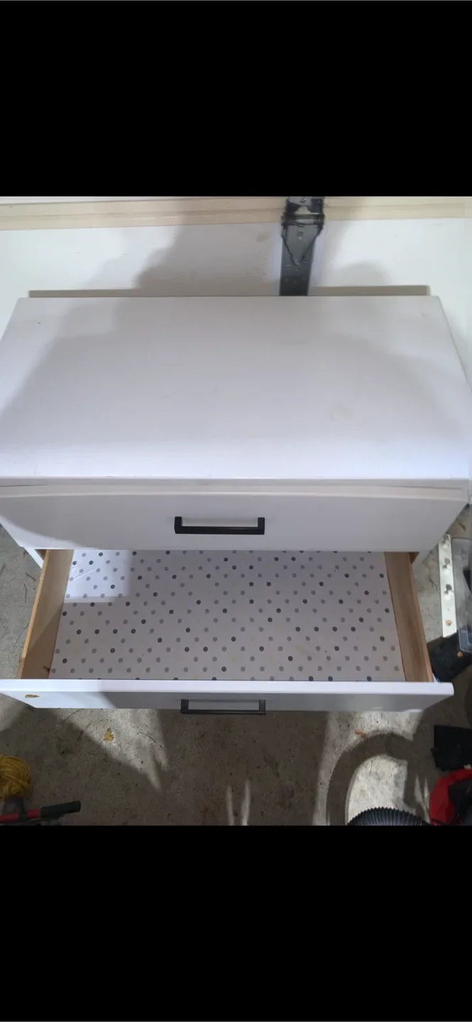White 4-Drawer Dresser image indicator(3)