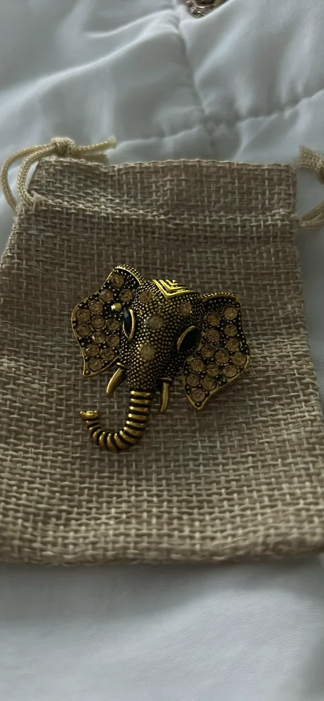Elephant Brooch Pin - Gold Tone