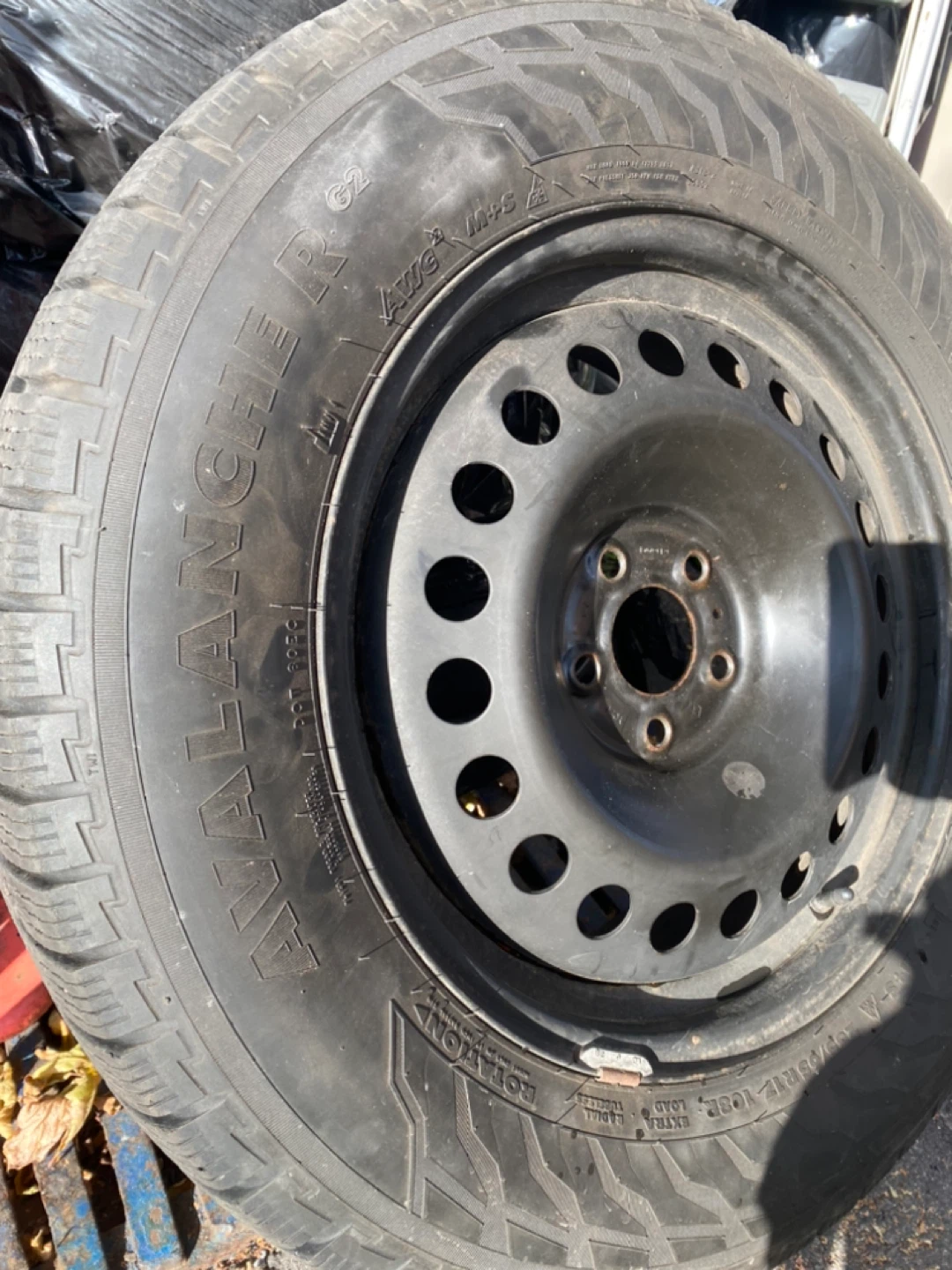 Hercules Avalanche R G2 235/65R17 Tire