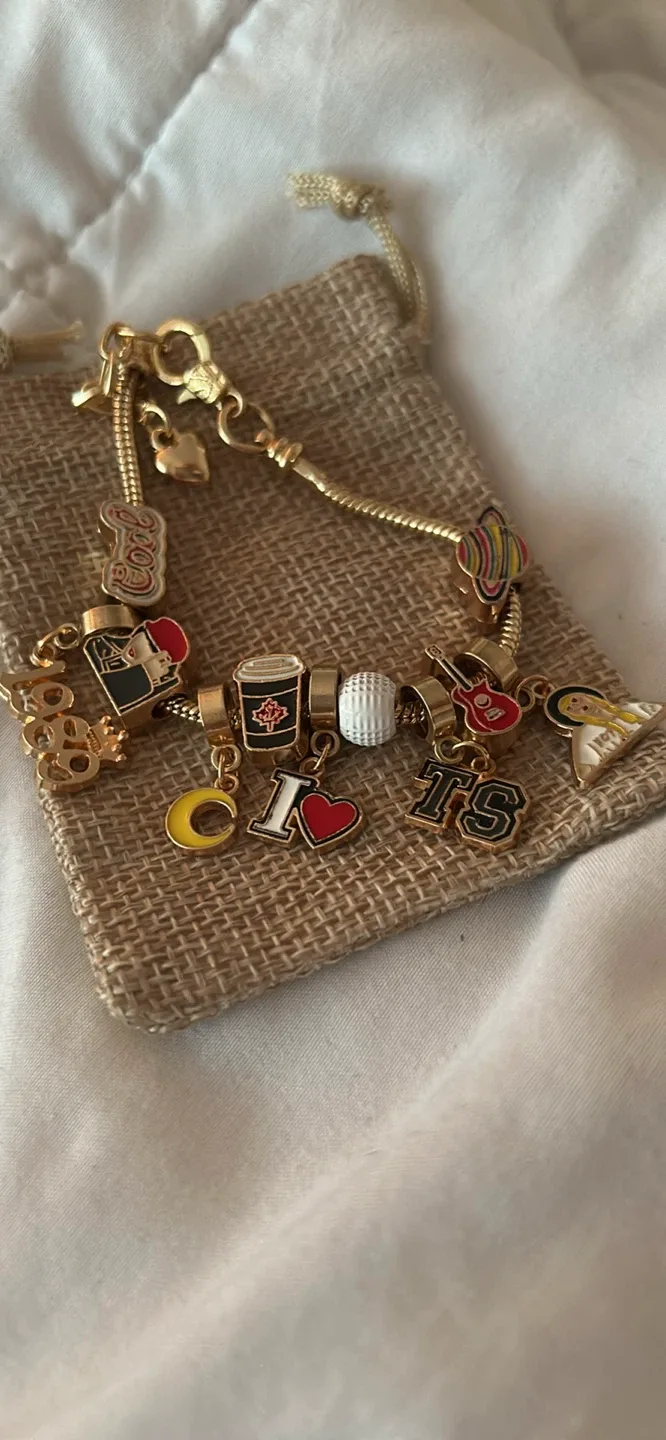 charm bracelet with Taylor Swift theme image indicator(2)