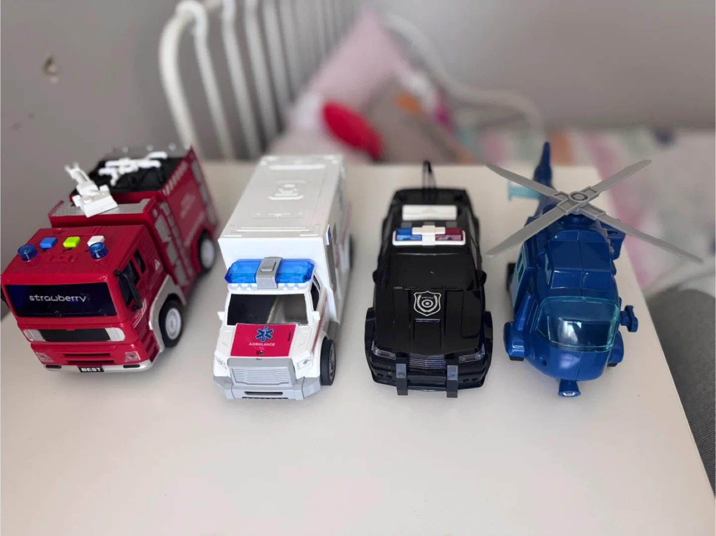Toy Food Truck & Rescue Team Vehicles &Garbage Truck image indicator(7)