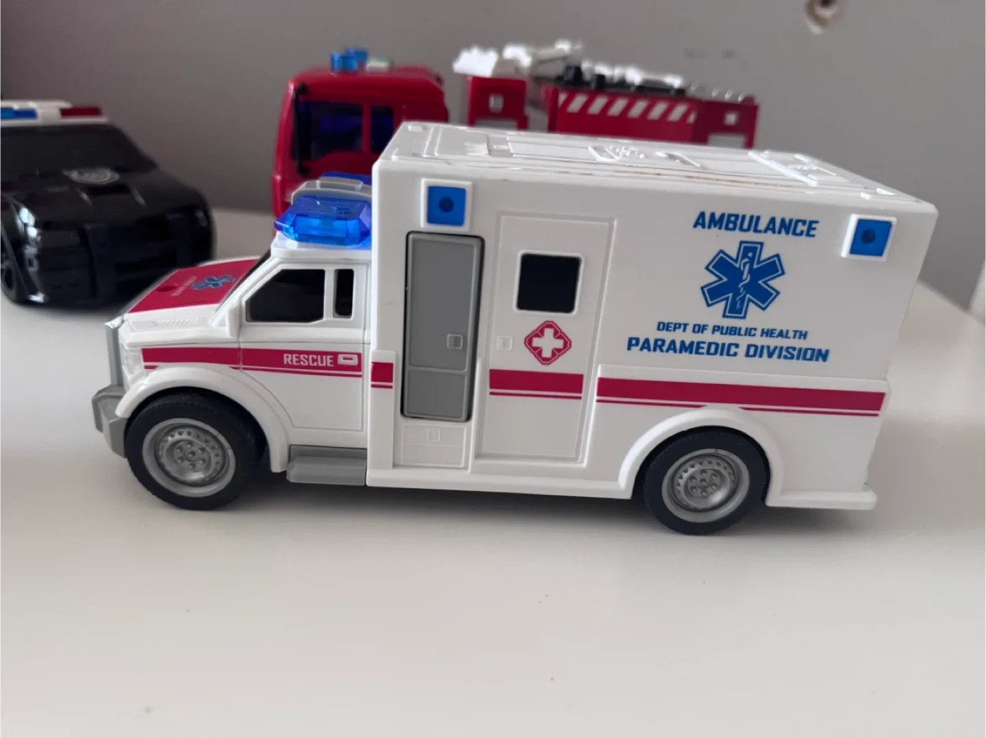 Toy Food Truck & Rescue Team Vehicles &Garbage Truck image indicator(10)