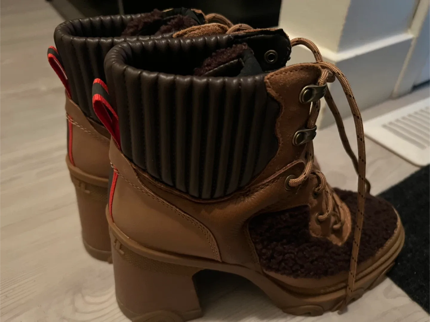 Sorel Women's NL4814-253 Brown Boots - Size 7.5 image indicator(2)