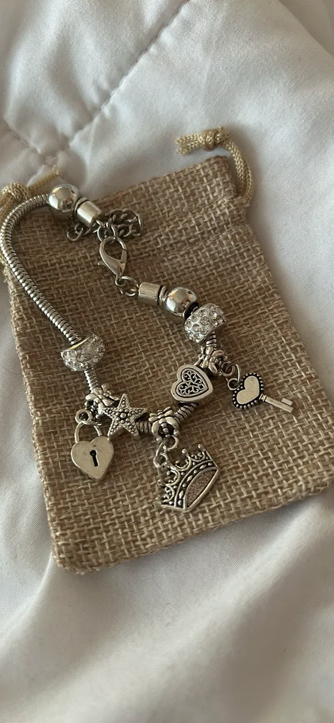 Charm Bracelet with Crown, Heart, Key Charms image indicator(2)