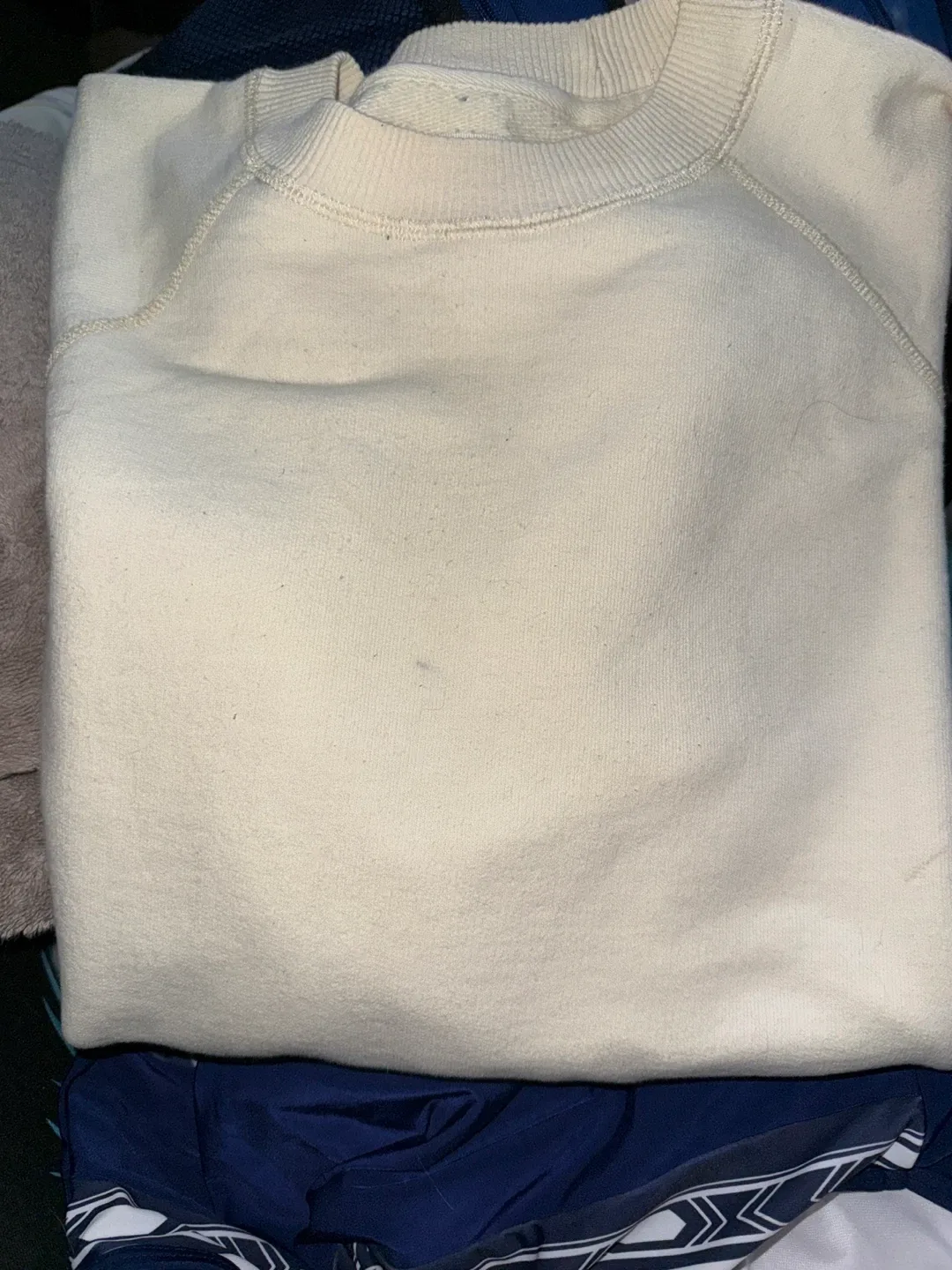 Cream-coloured Sweatshirt