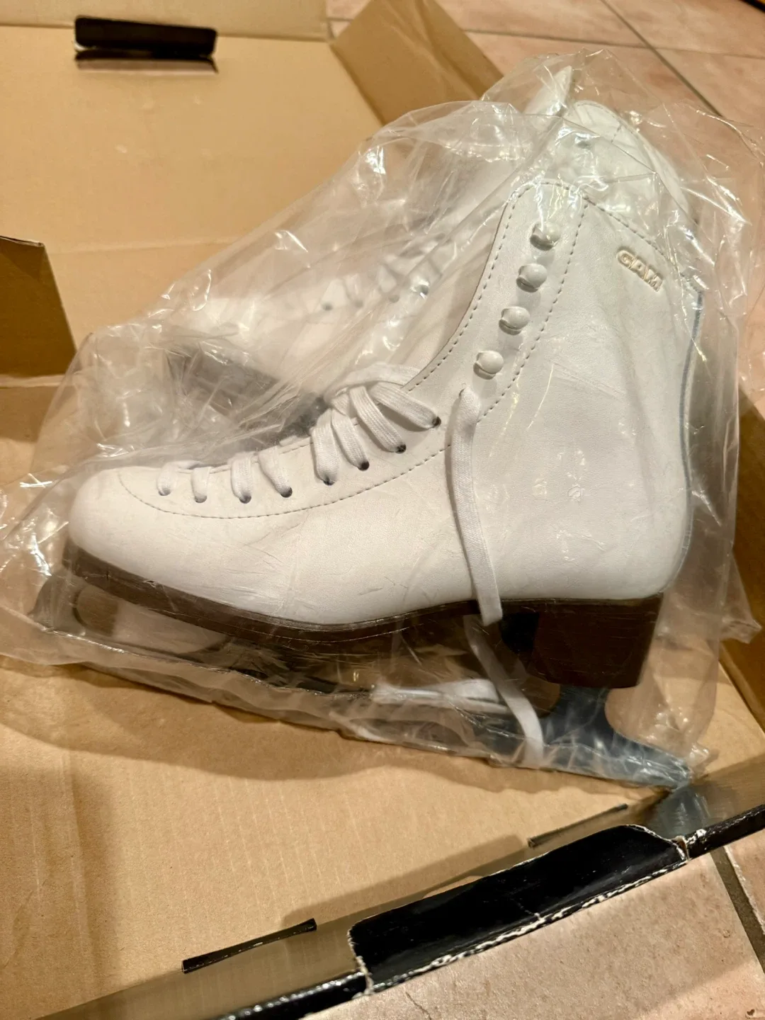 Jackson Cameo CS1350 Ice Skates - Size 5 (Senior) image indicator(2)