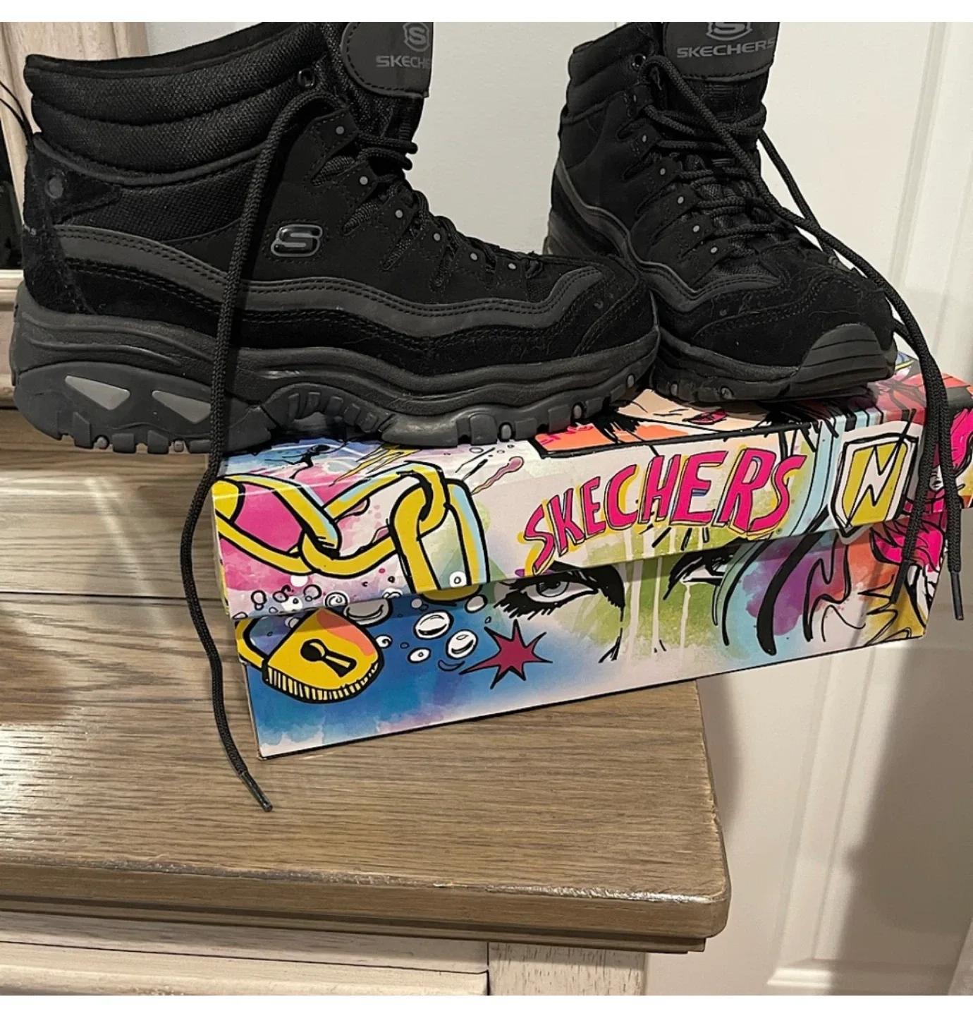 Skechers Women's  Size 7.5