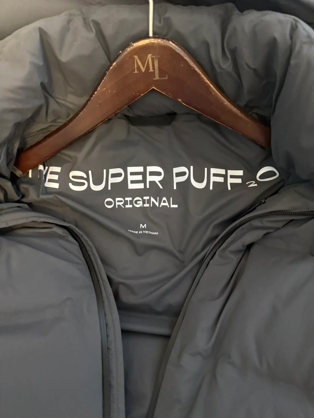 Aritzia The Super Puff - Size M image indicator(2)