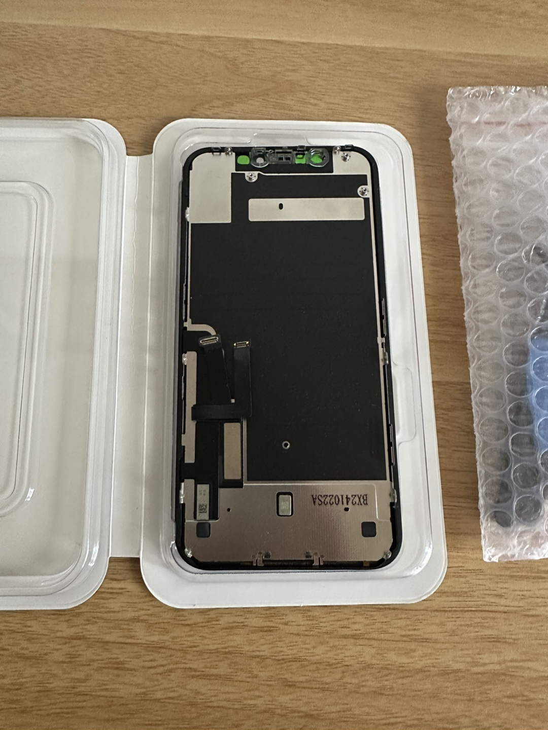 New iPhone 11 Screen Replacement Kit - 6.1 inch - photo 3