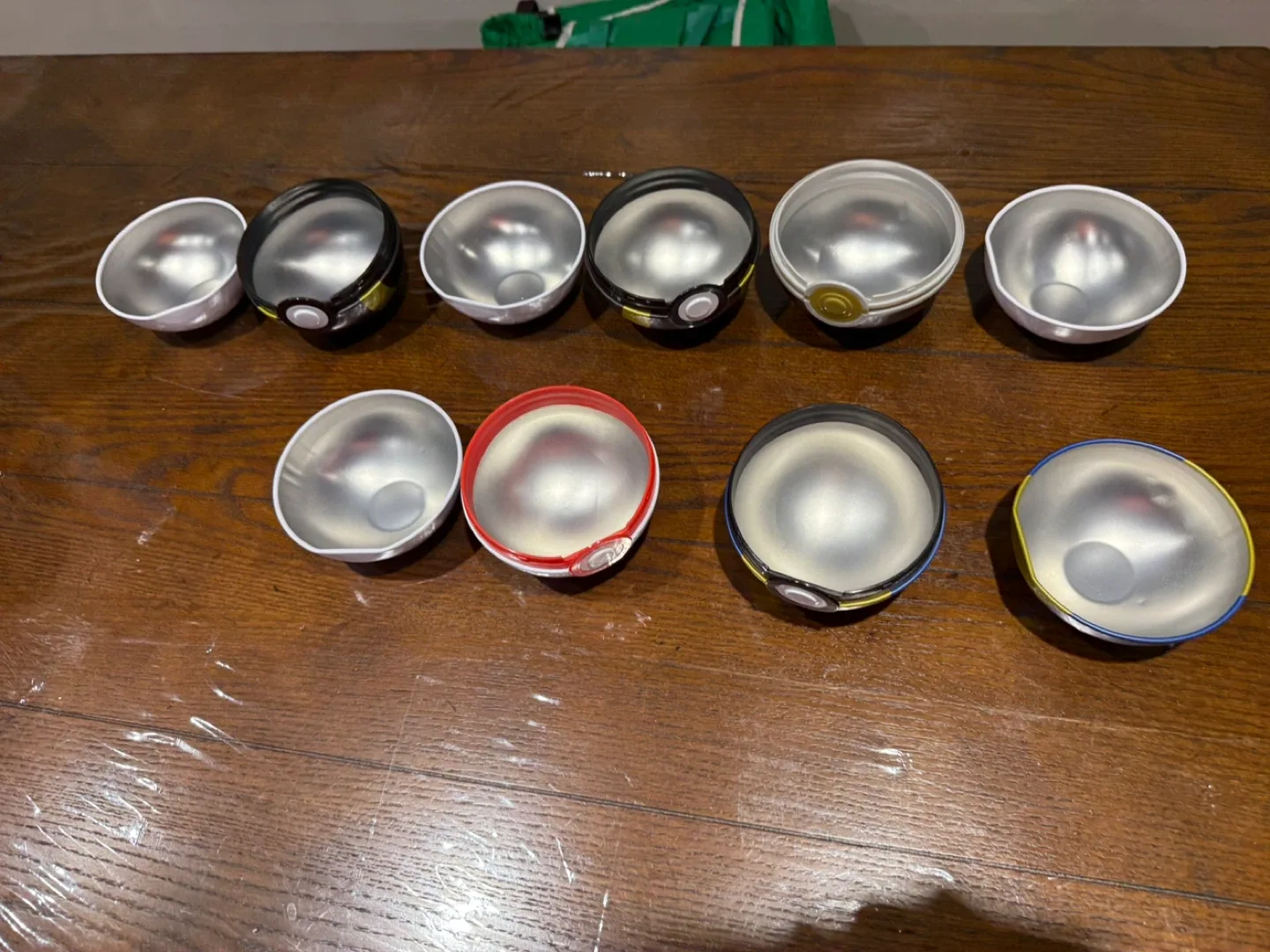 Pokémon Poké Ball Collection image indicator(2)