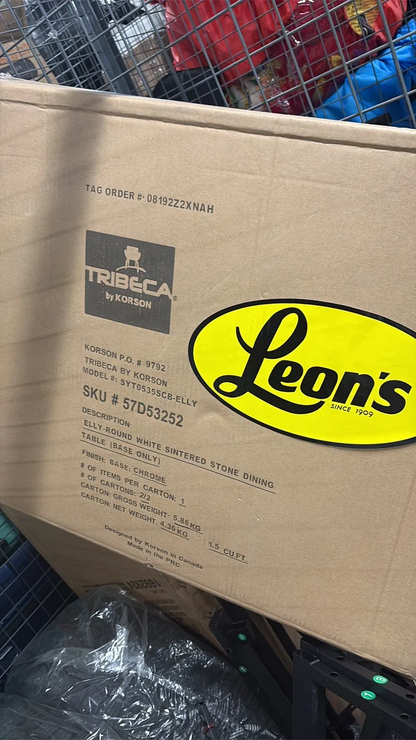 New Leon's Sintered Stone Round Dining Table image indicator(5)