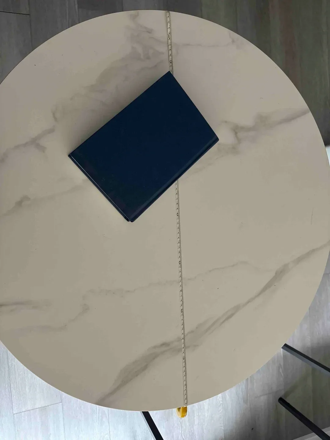 New Leon's Sintered Stone Round Dining Table image indicator(7)