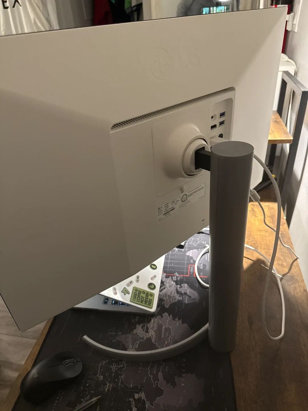 **priced for quick sale** LG 27UP550N 27" 4K UHD Monitor image indicator(5)