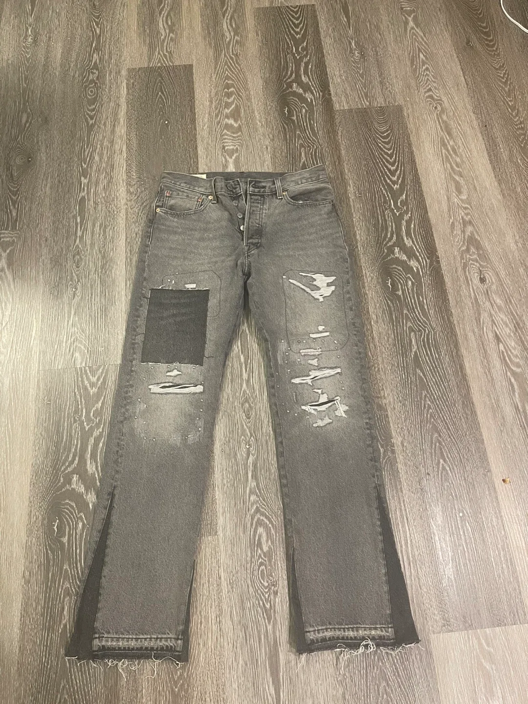 Levi's Grey Jeans image indicator(2)