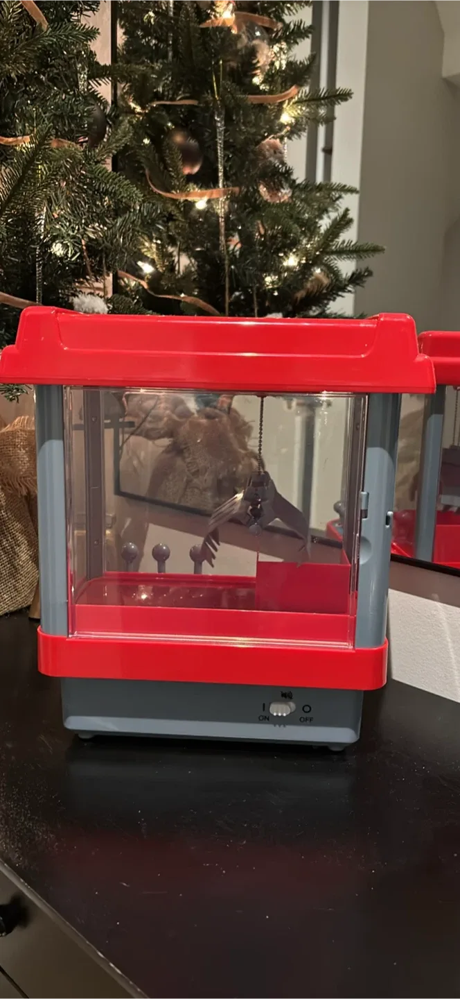 Toy Claw Machine - Arcade Game image indicator(4)