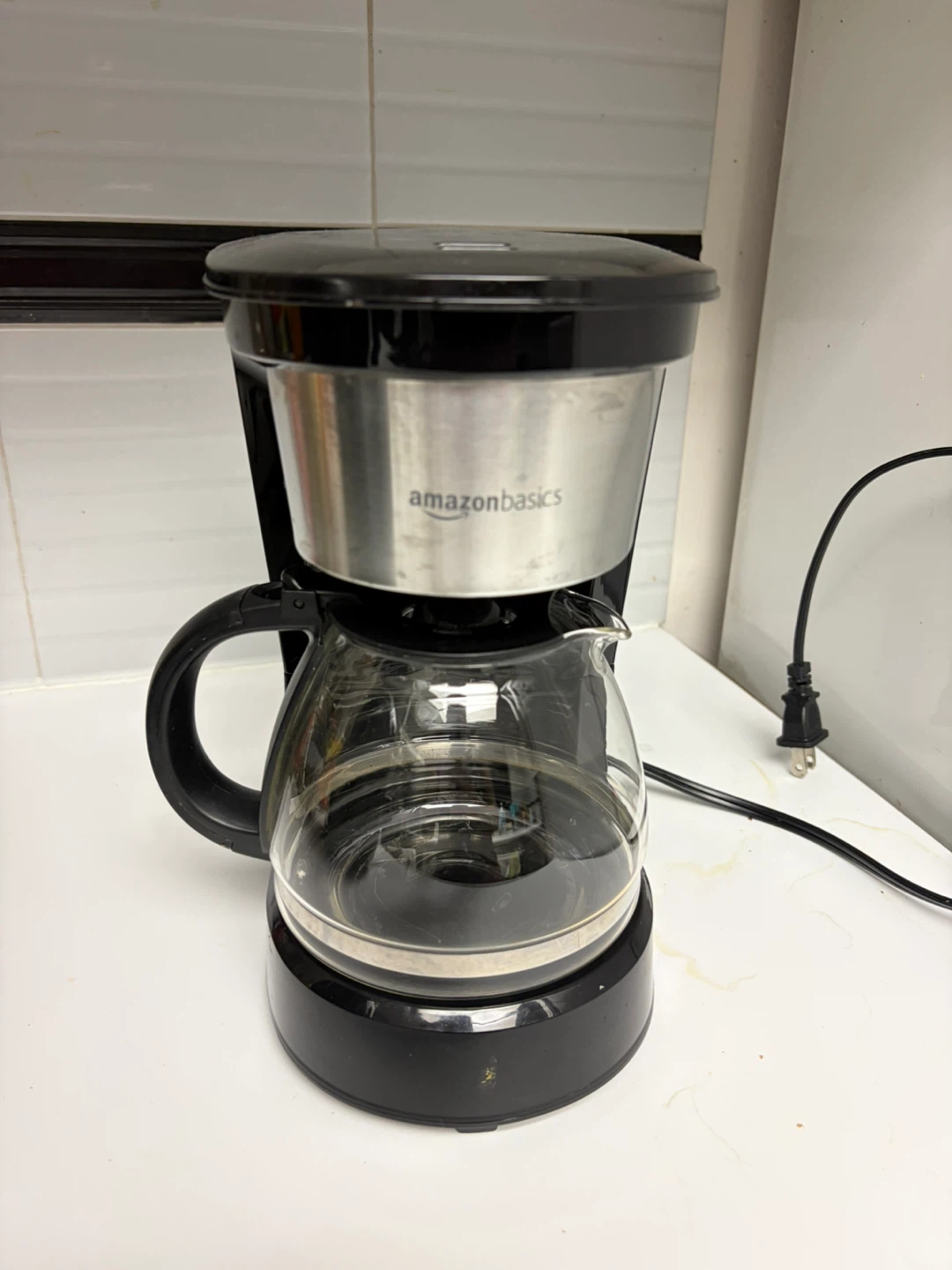 AmazonBasics 5-Cup Coffee Maker - Black - photo 3