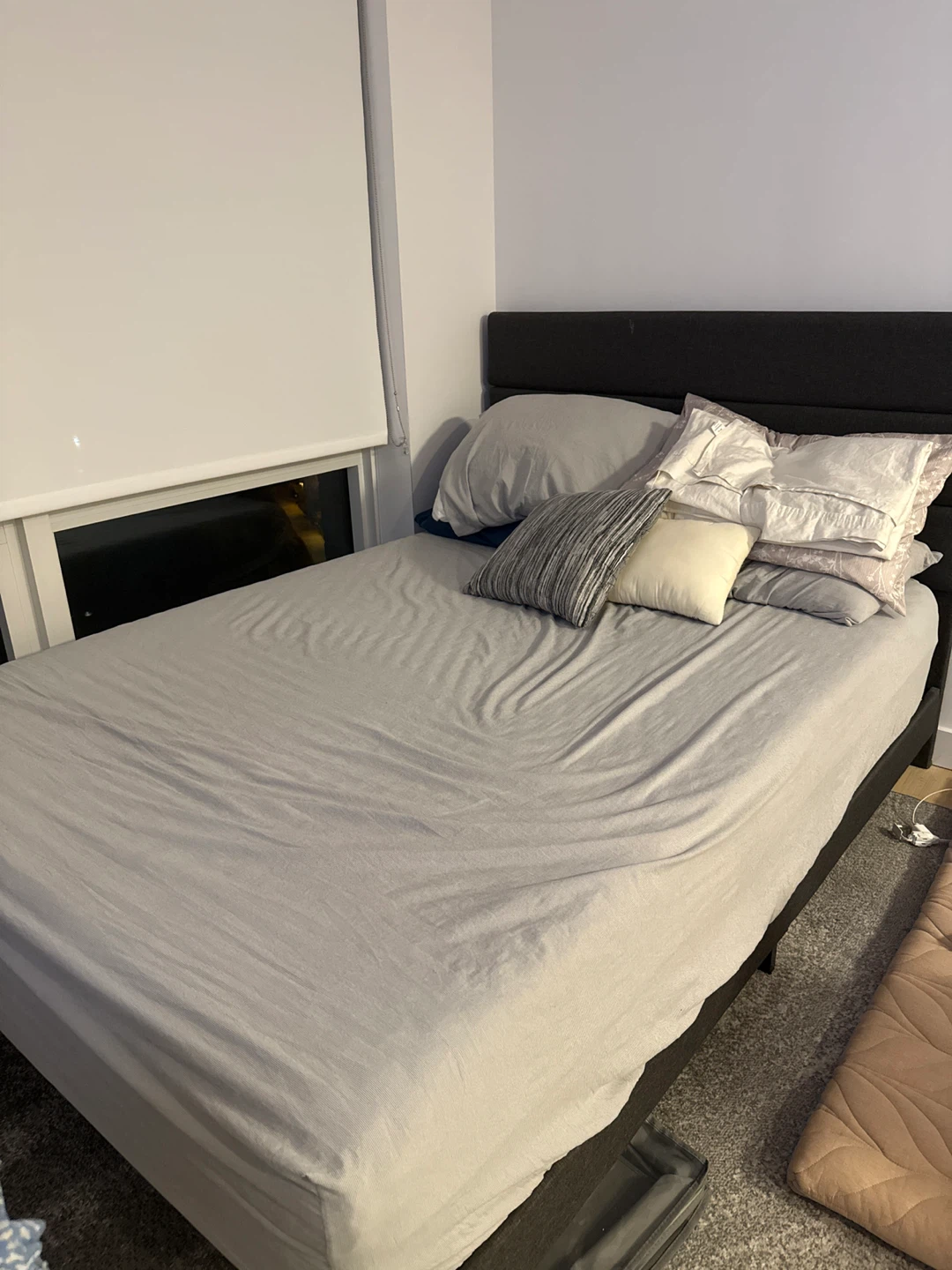 Full bed frame with Molecule Mattress