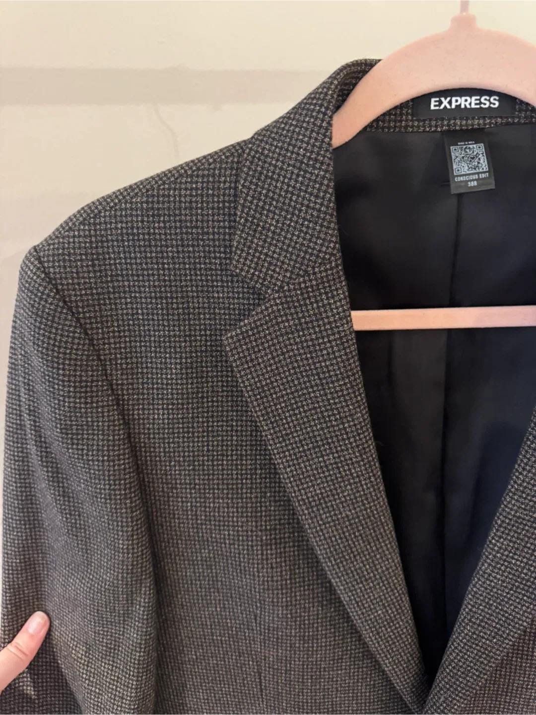 Express Conscious Edit Blazer - Size 38R image indicator(2)