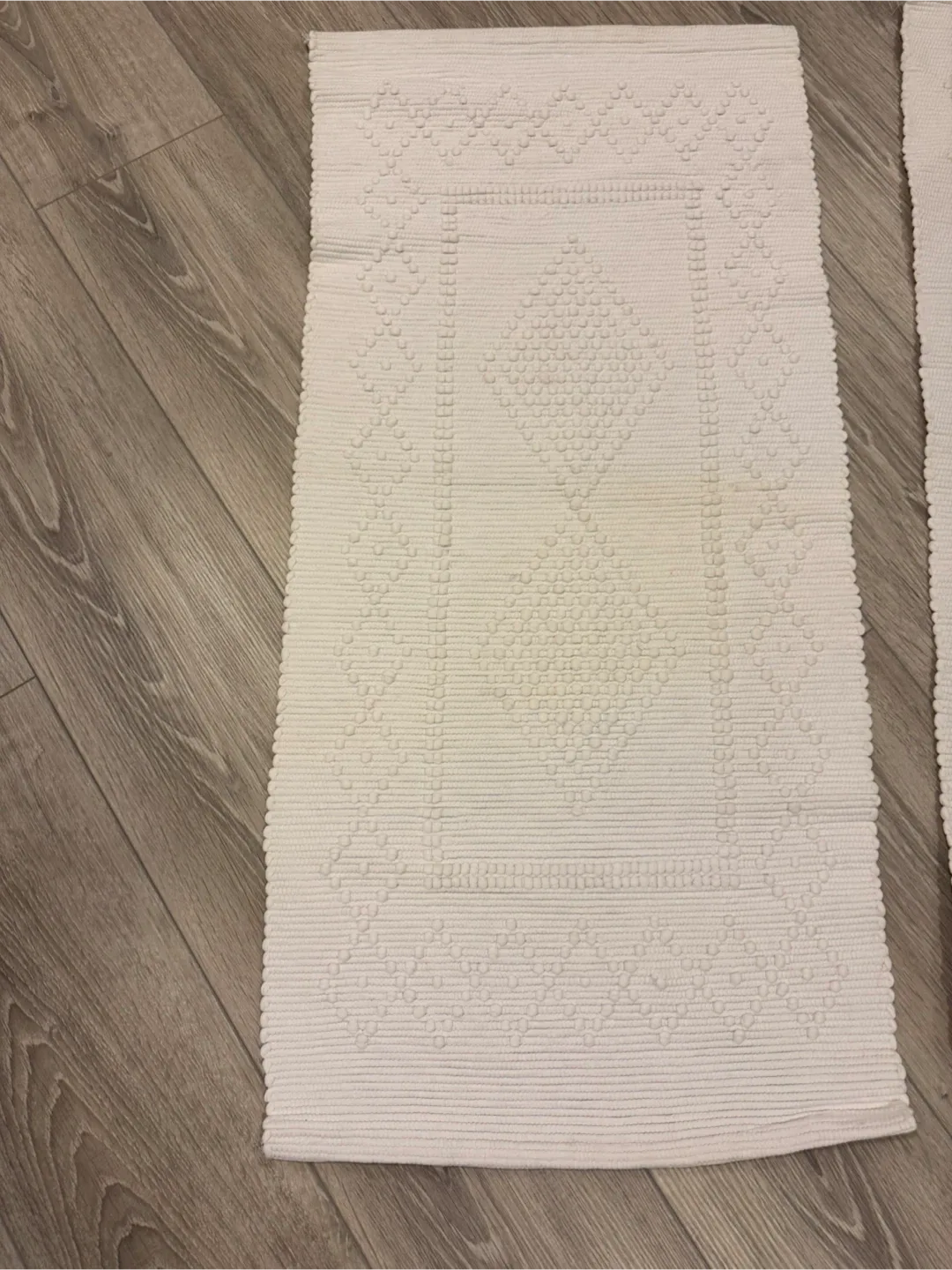 White Cotton Bath Mat Set