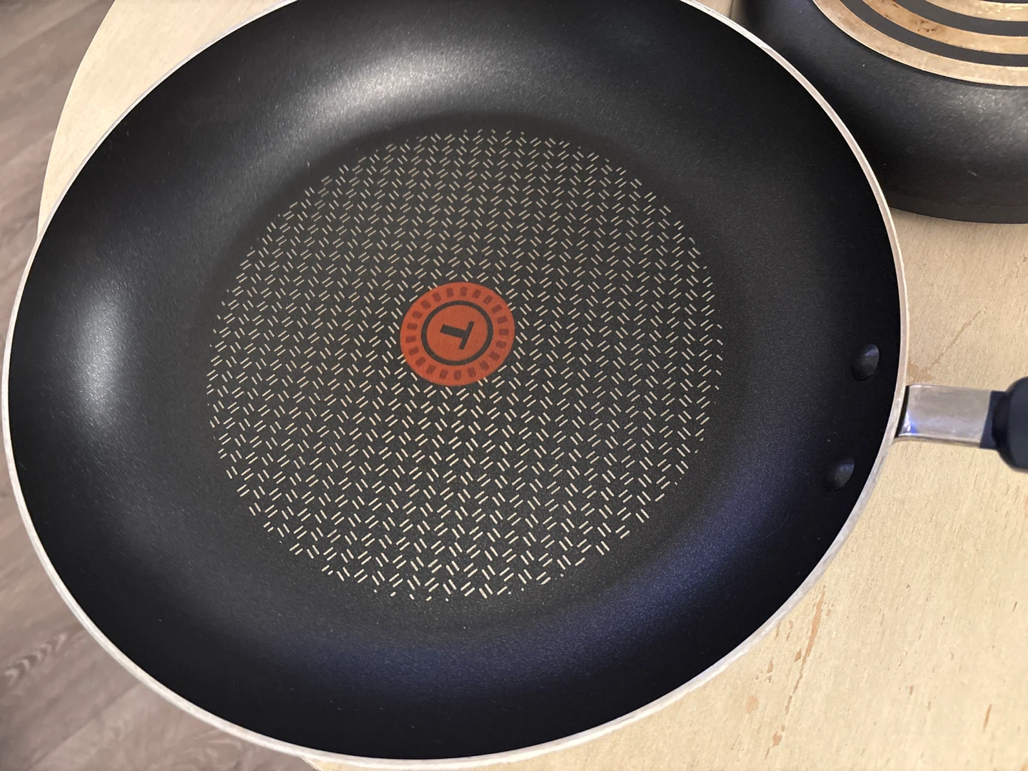 T-fal Frying Pans - Set of 3 - photo 3