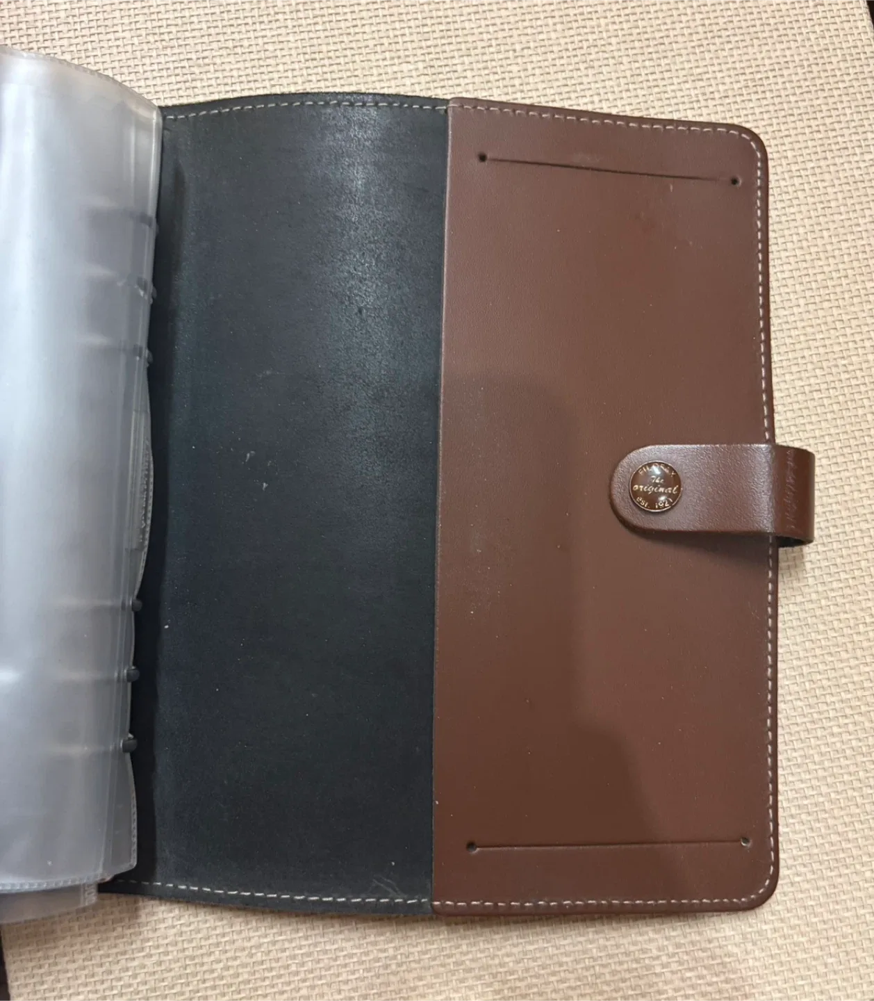 Filofax The Original A5 Leather Organizer image indicator(3)
