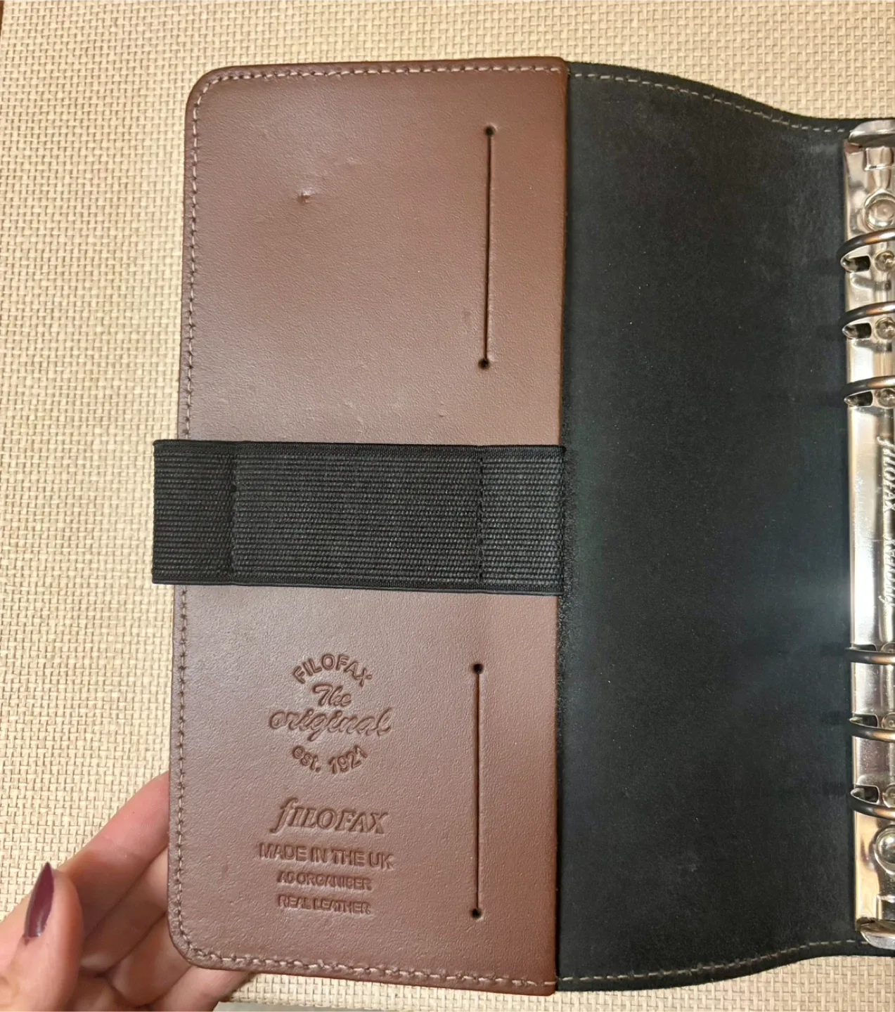 Filofax The Original A5 Leather Organizer image indicator(2)