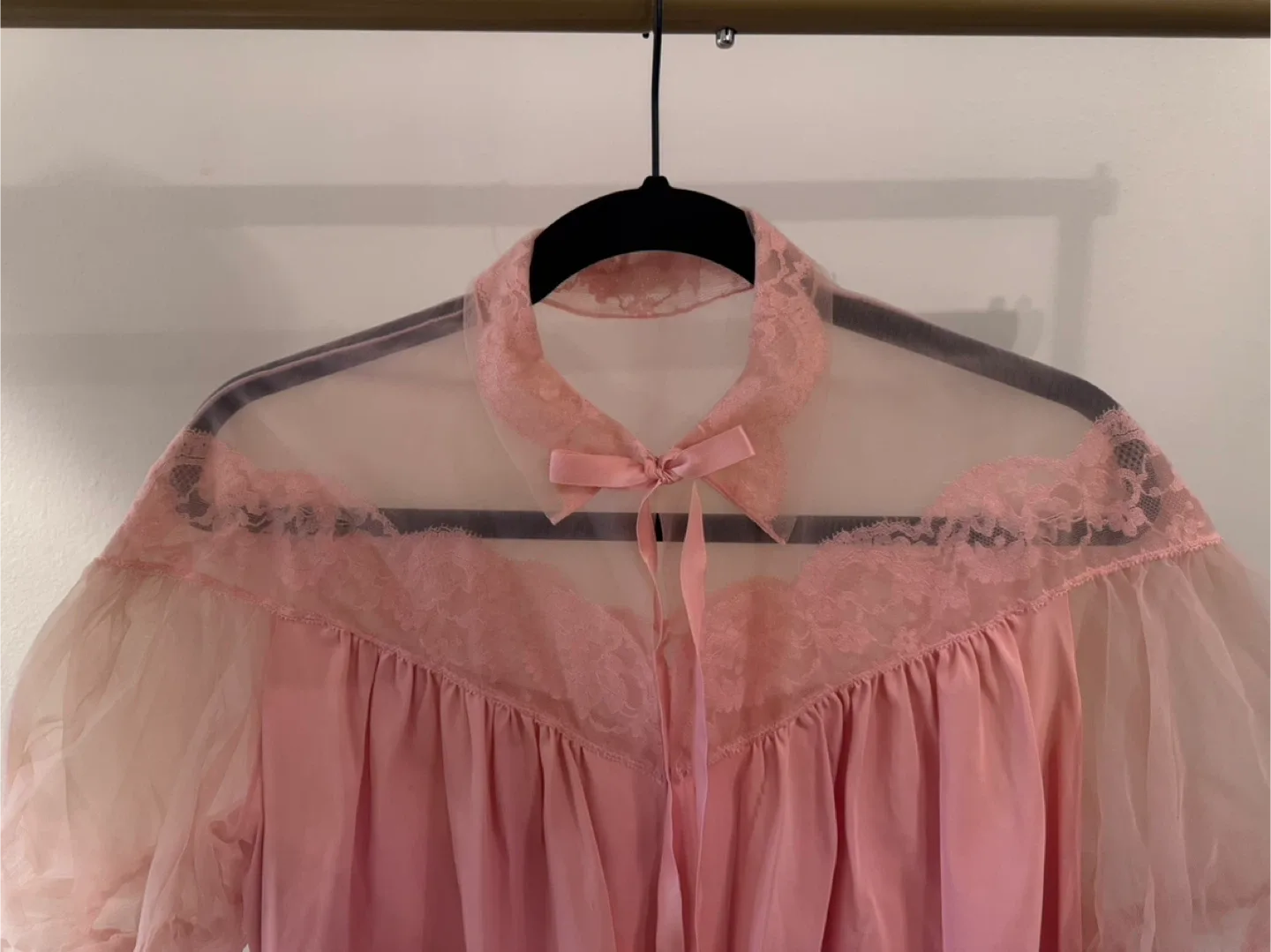 Vintage 50’s Pink Lace Top image indicator(2)