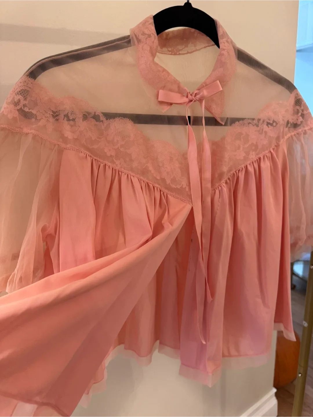 Vintage 50’s Pink Lace Top image indicator(6)