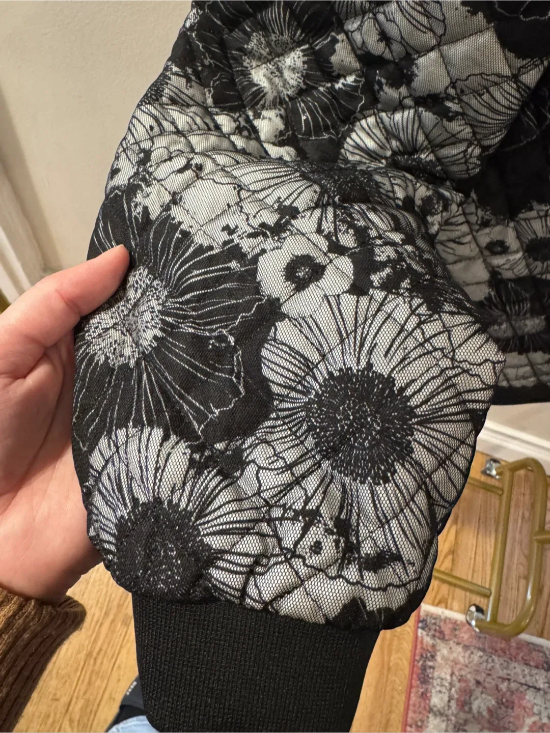 everyday JONES Black Floral Bomber Jacket - M image indicator(7)