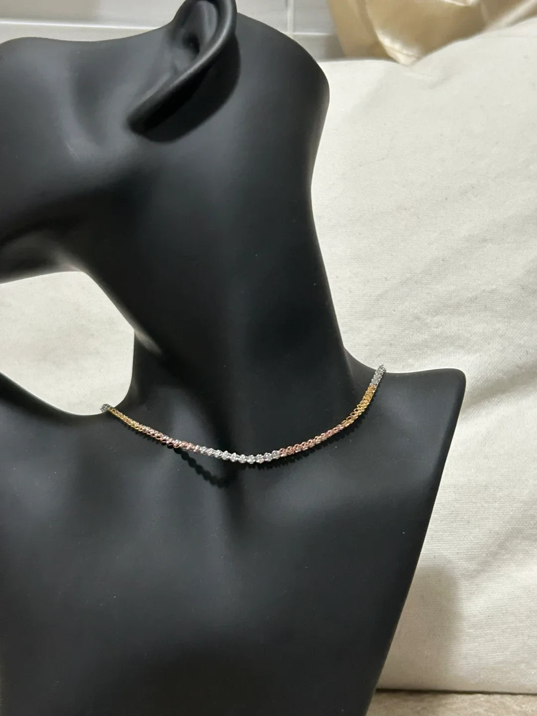 Multi-Colored Gold Necklace image indicator(4)