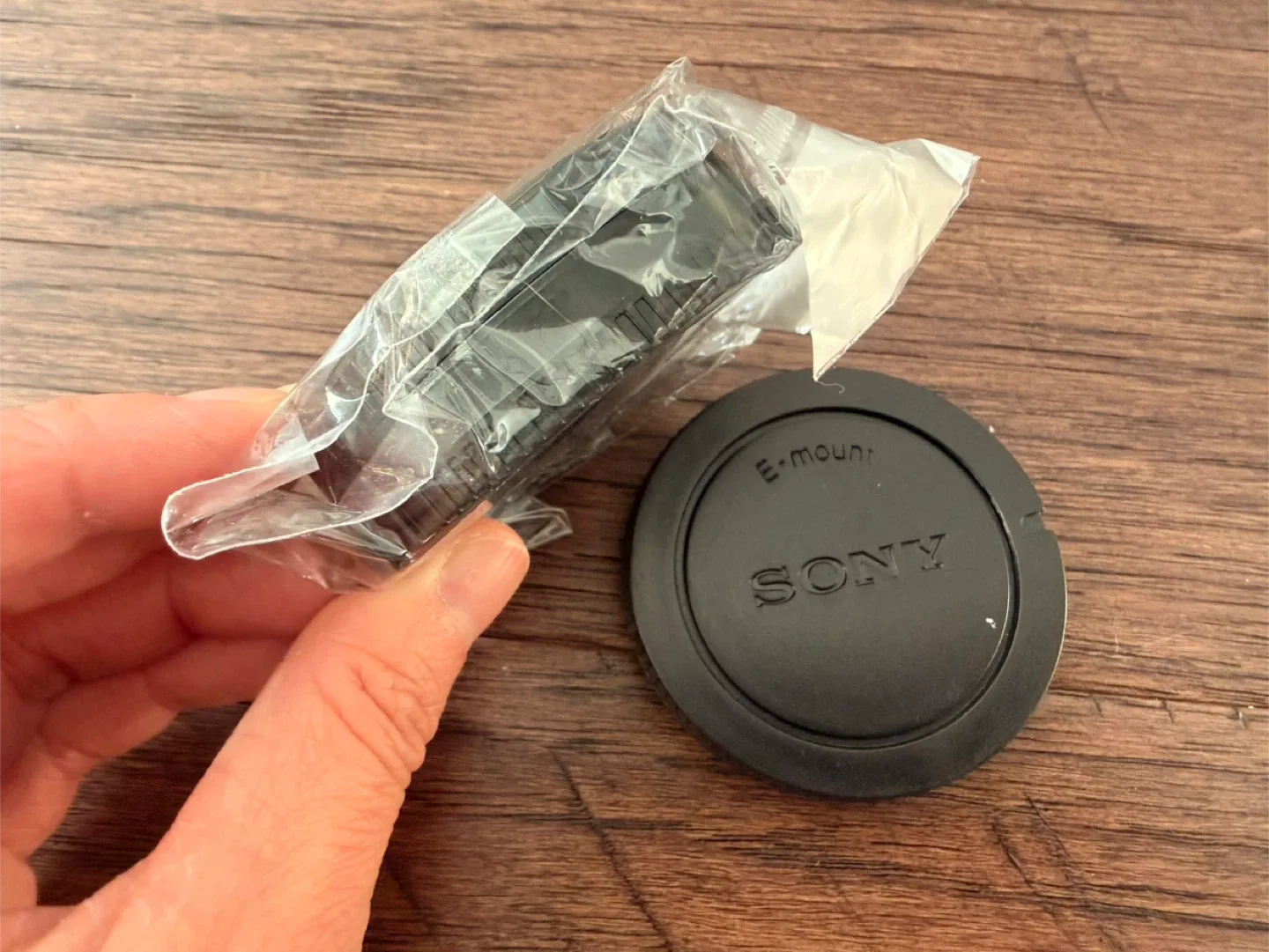 Sony E-Mount Lens Cap 3 Pack - New and Like New! image indicator(3)